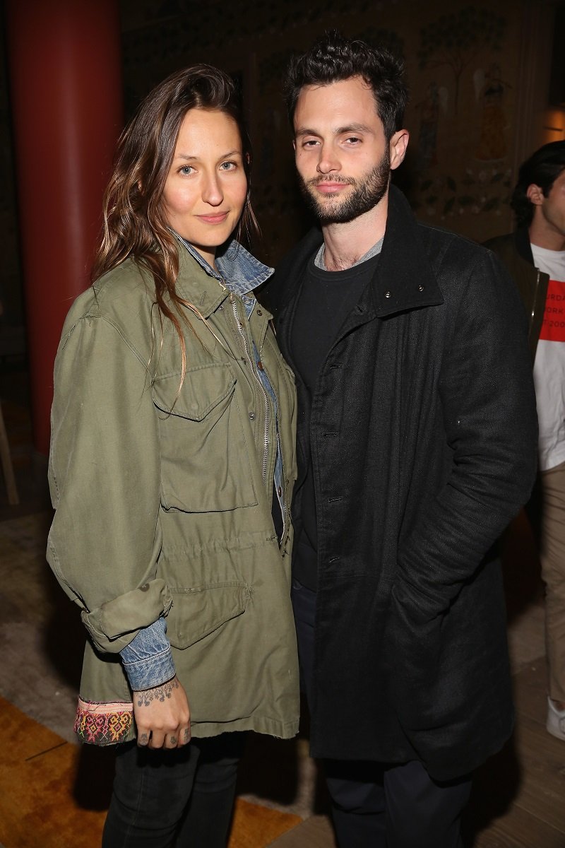 Domino Kirke and Penn Badgley on April 30, 2017 in New York City | Photo: Getty Images