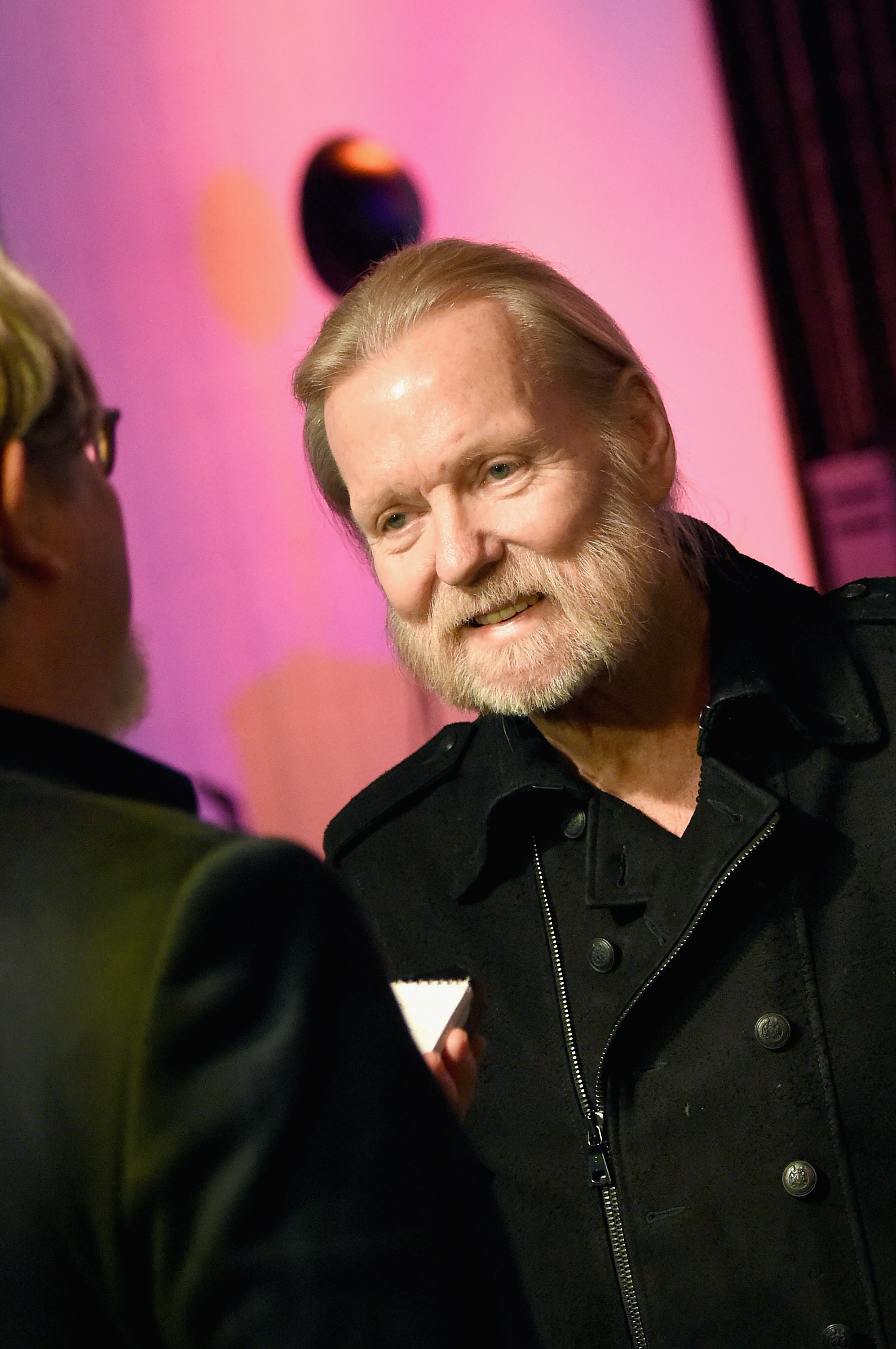 Gregg Allman speaks to the press before the Skyville Live & USA TODAY Presents A Salute to Gregg Allman in Nashville, Tennessee, on December 11, 2015. | Source: Getty Images