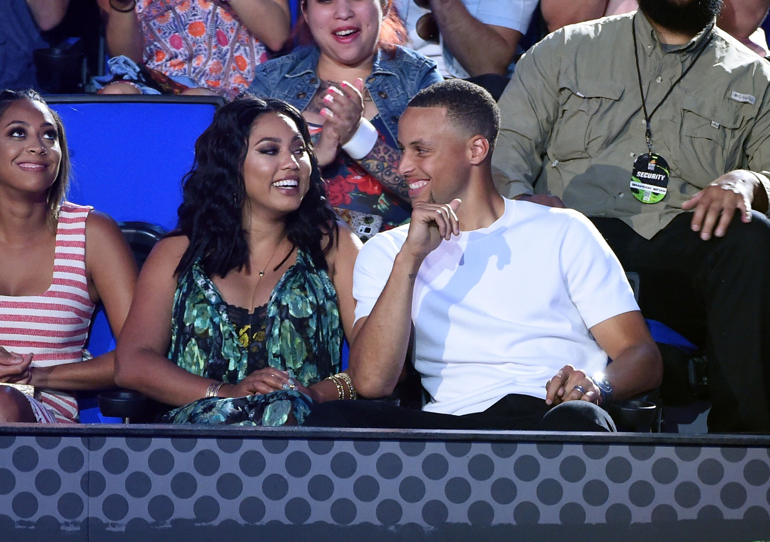  NBA player Stephen Curry and Ayesha Curry attend the Nickelodeon Kids' Choice Sports Awards 2016 at UCLA's Pauley Pavilion on July 14, 2016 | Photo: Getty Images