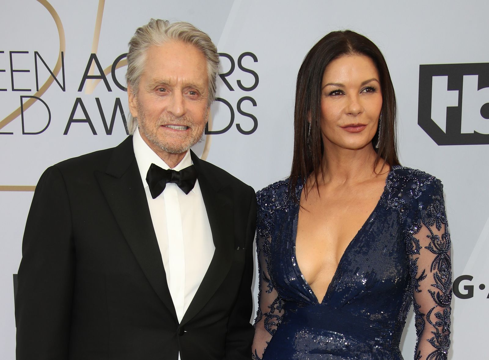 Michael Douglas y Catherine Zeta-Jones en la 25a edición anual de los Screen Actors Guild Awards en el Shrine Auditorium el 27 de enero de 2019. | Foto: Getty Images