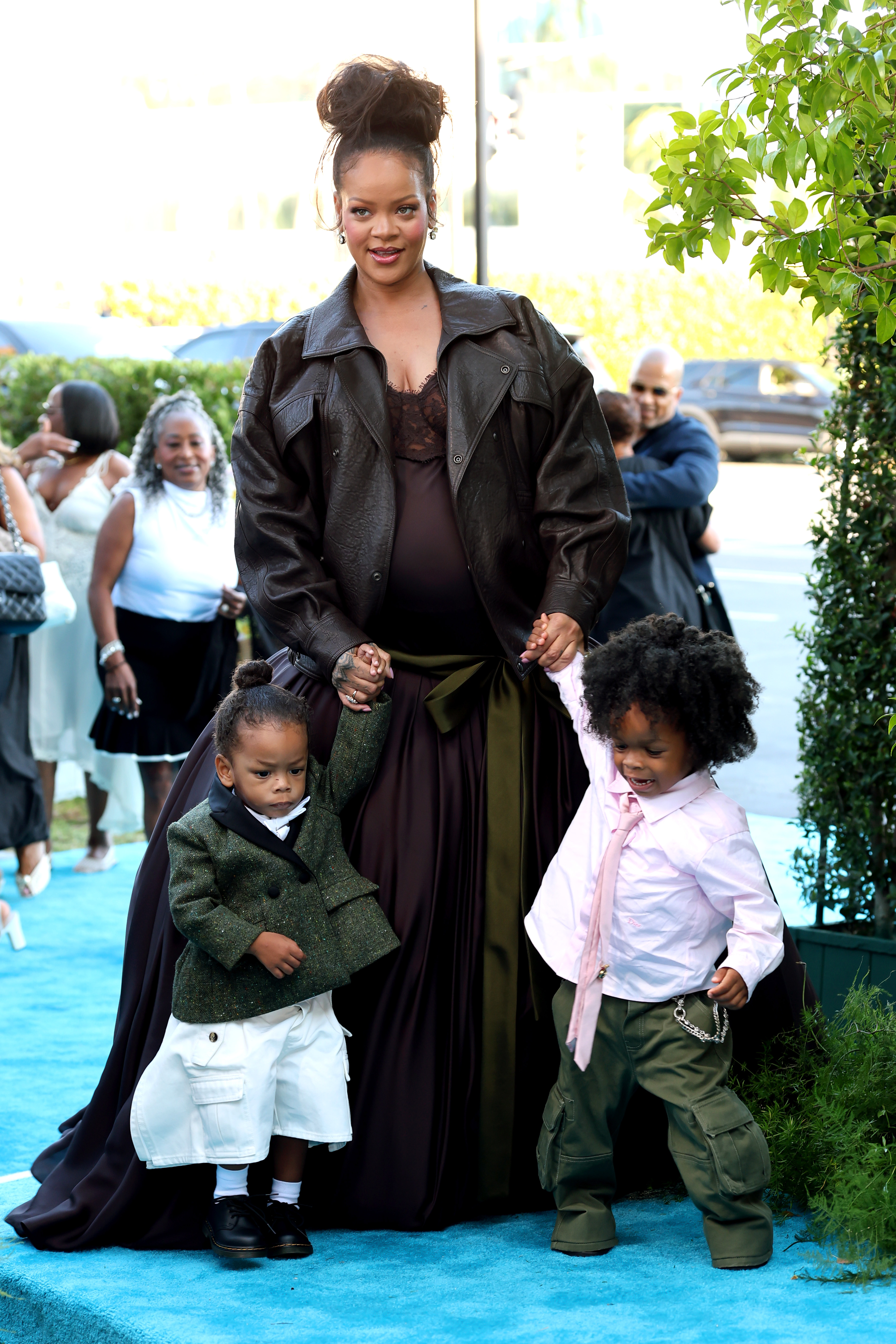 Rihanna arriving with her sons Riot Rose Mayers and RZA Athelston Mayers at the Los Angeles premiere of ''Smurfs'' | Source: Getty Images