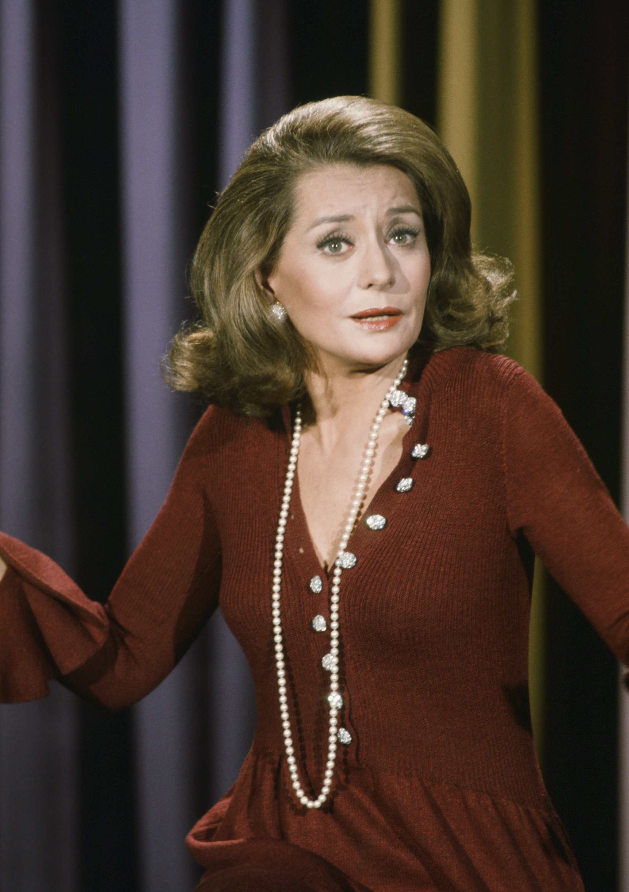 Barbara Walters as a guest host on "The Tonight Show Starring Johnny Carson" on October 22, 1973  ┃Source: Getty Images