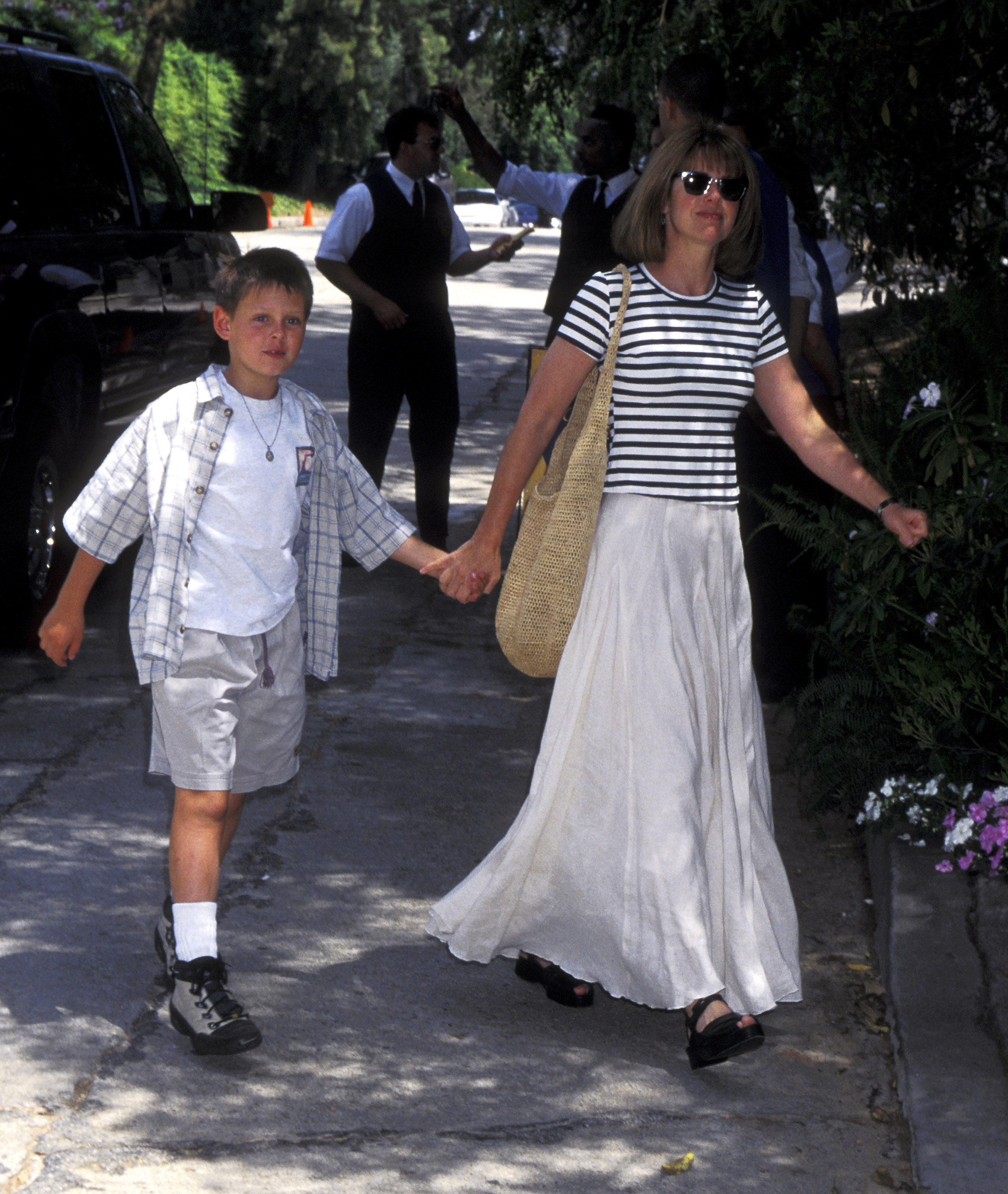 The actress and Sean Harmon pictured during "Picnic on the Green" on May 11, 1996, in Los Angeles, California. | Source: Getty Images