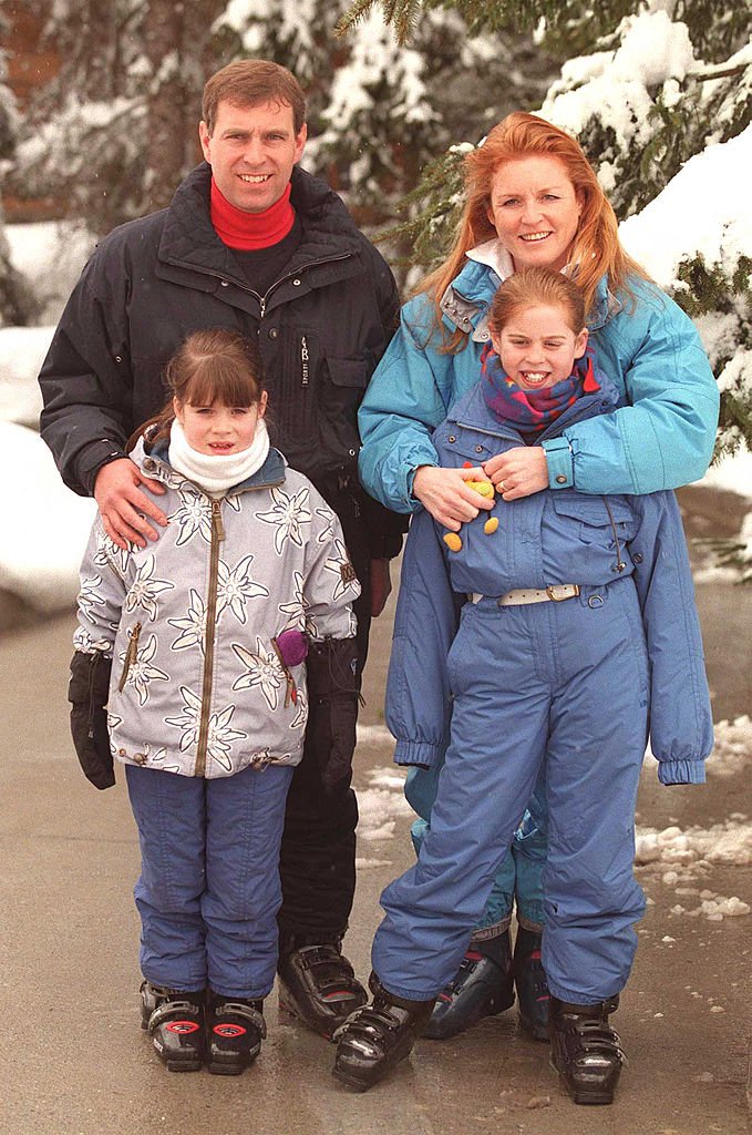 Princesses Beatrice and Eugenie with the Duke and Duchess of York on February 19, 1999 in Switzerland | Photo: Getty Images