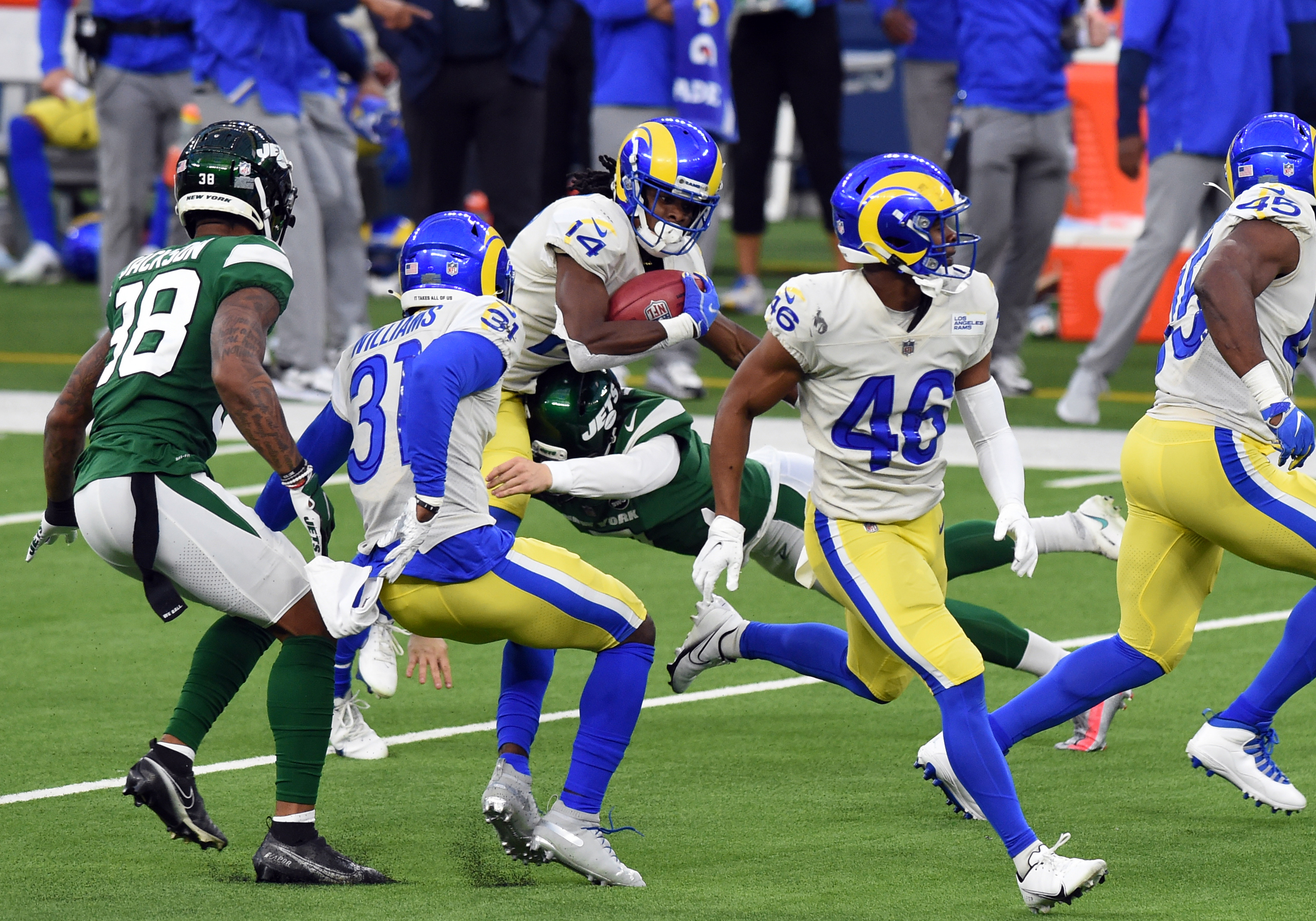 The Los Angeles Rams facing off against the New York Jets in Inglewood, California on December 20, 2020 | Source: Getty Images