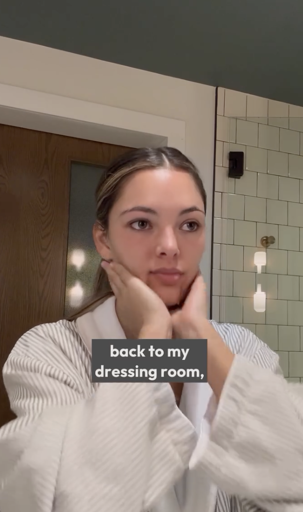 Demi-Leigh Tebow removes her makeup in a post dated September 26, 2024 | Source: Instagram/demitebow
