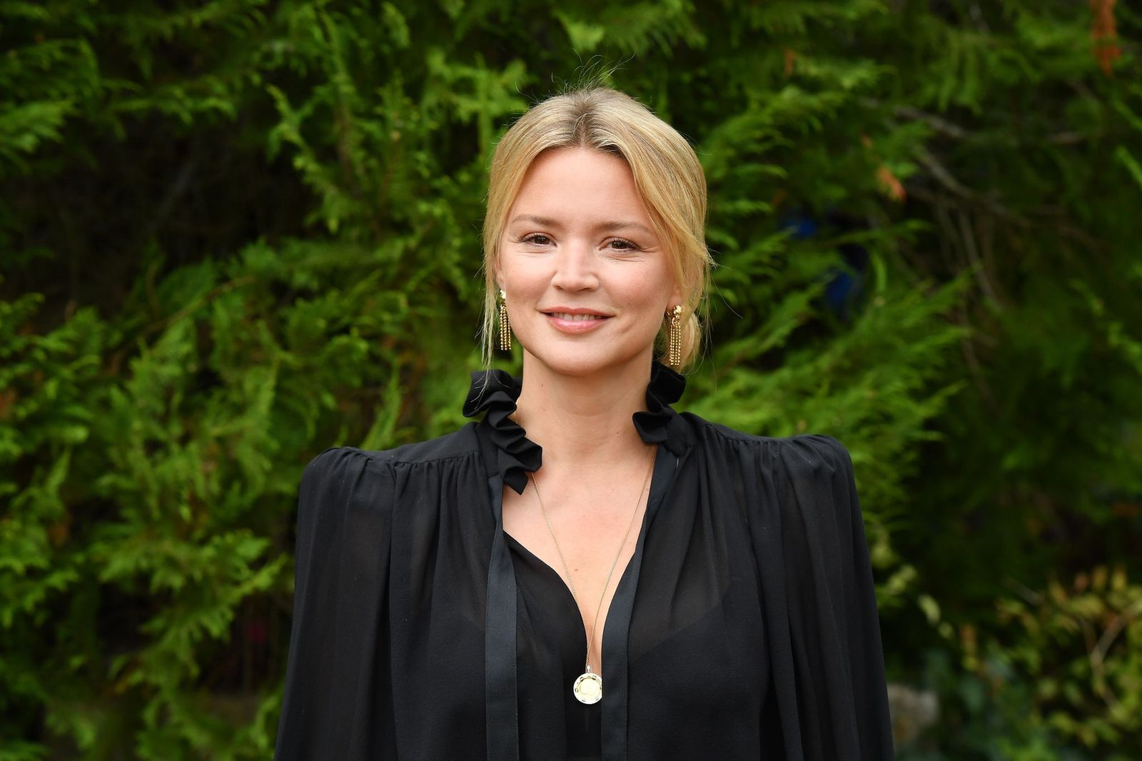 Virginie Efira assiste à la Photocall de "Police" au 13e Festival du film francophone d'Angoulême le 30 août 2020 à Angoulême, France. | Photo : Getty Images