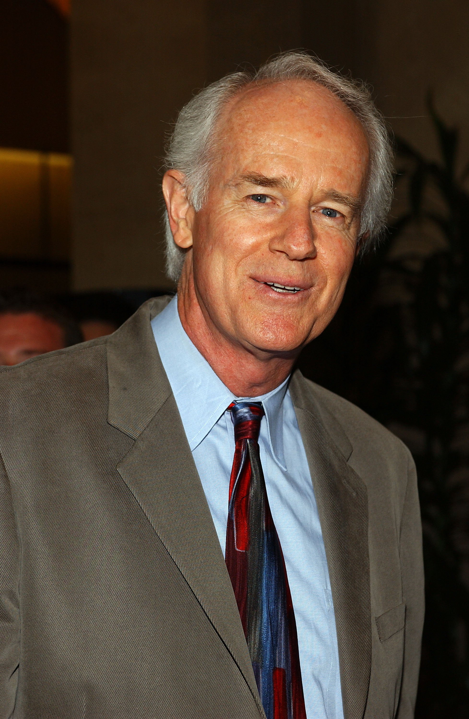 'M*A*S*H's Mike Farrell Nursed Wife Back to Life & Was Her Full-Time