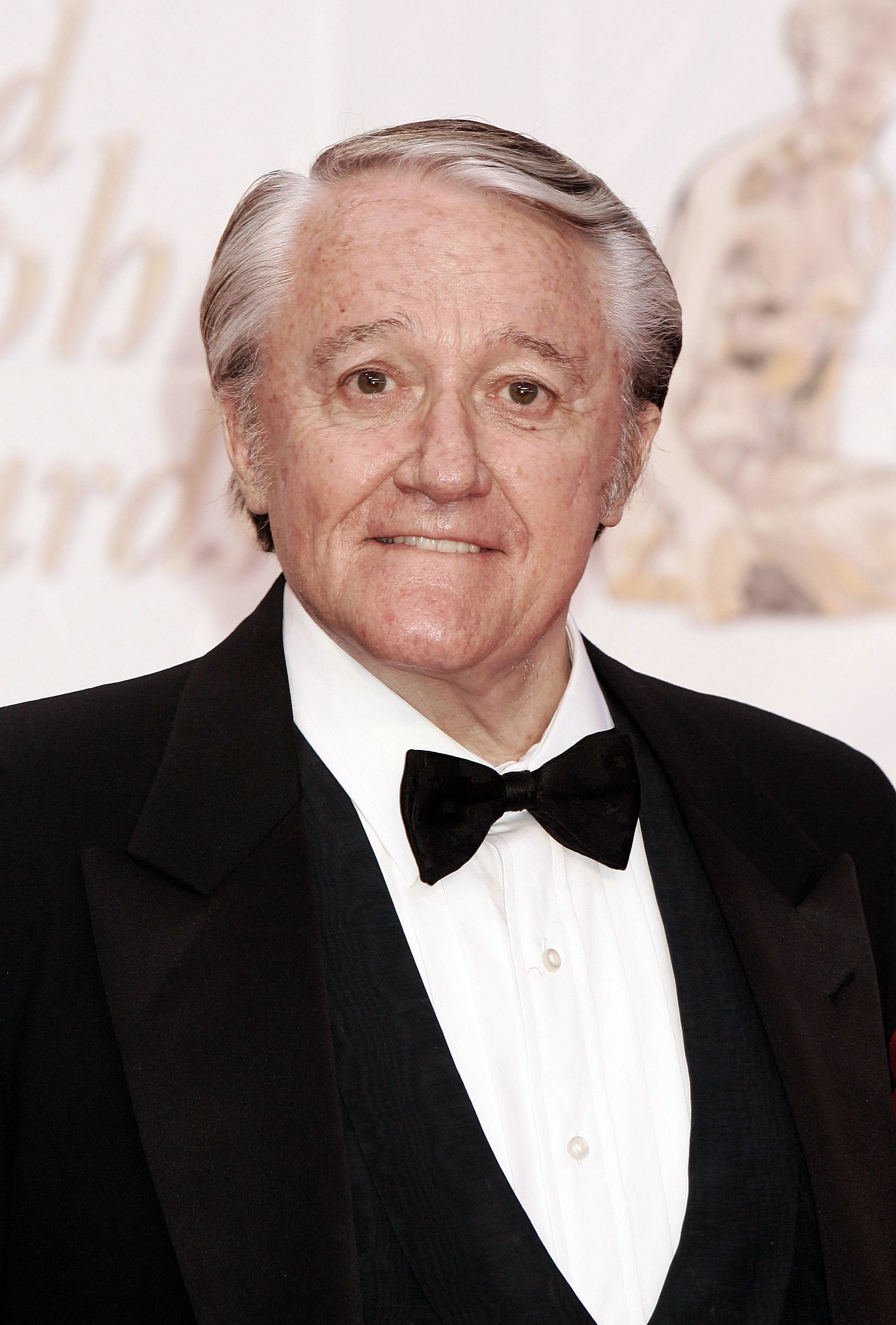 Robert Vaughn at the Gold Nymph awards ceremony at the 44th Monte-Carlo Television Festival on July 3, 2004 | Photo: GettyImages