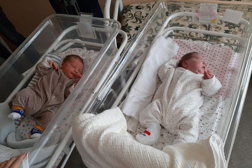 Kazakhstan Une Mere Ayant Deux Uterus Met Au Monde Deux Jumeaux A 11 Semaines D Intervalle Kazakhstan Une Mere Ayant Deux Uterus Met Au Monde Deux Jumeaux A 11 Semaines D Intervalle