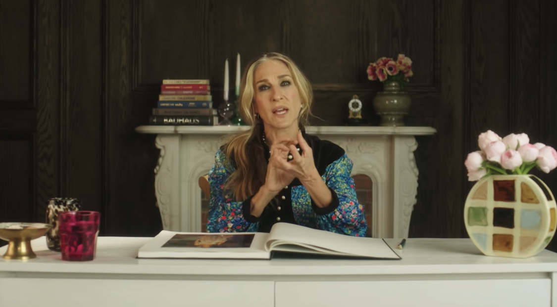 Sarah Jessica Parker in a Vogue video dated April 2022. | Source: YouTube/Vogue