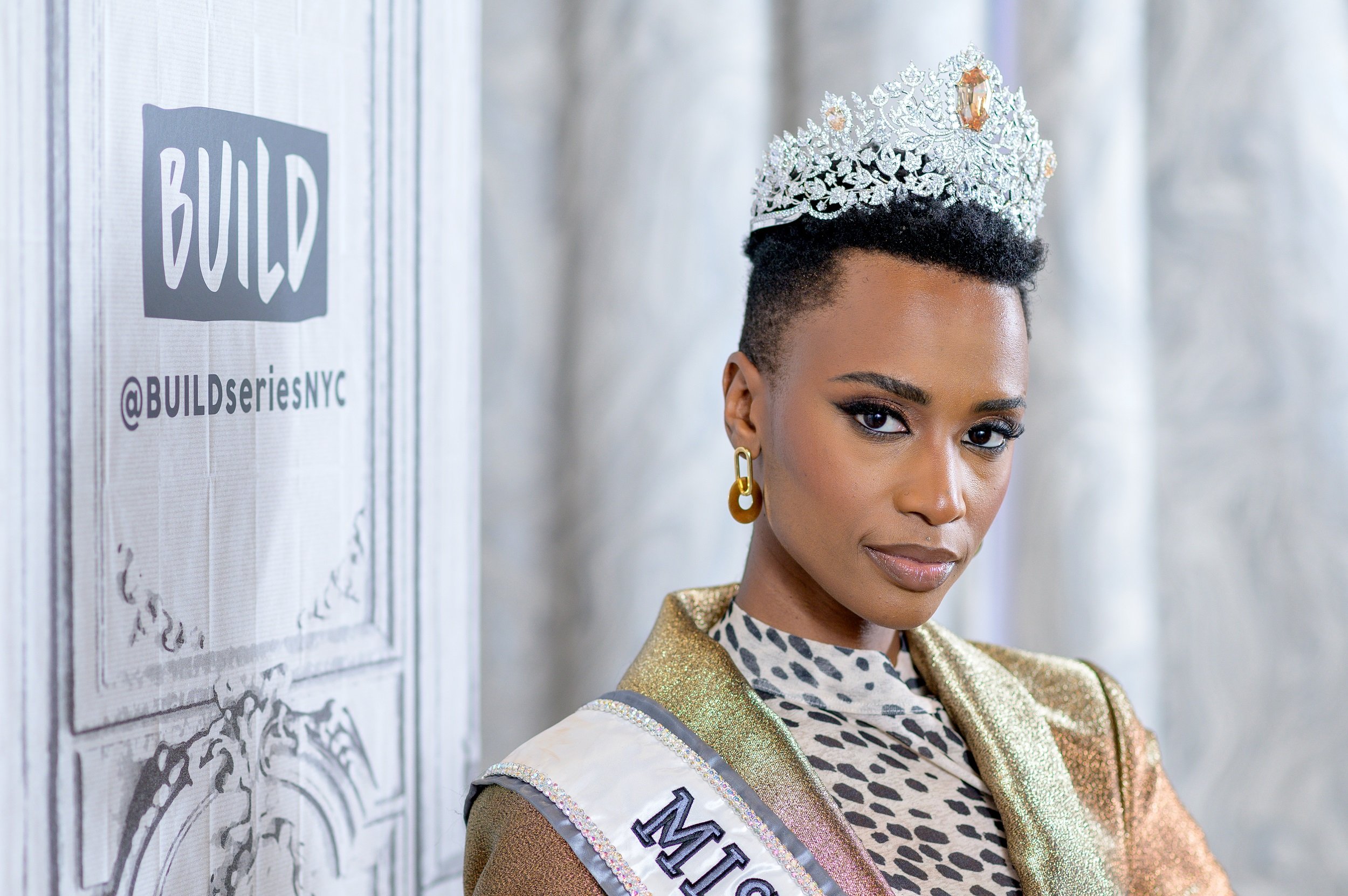 Zozibini Tunzi en diciembre de 2019 en Nueva York. | Foto: Getty Images