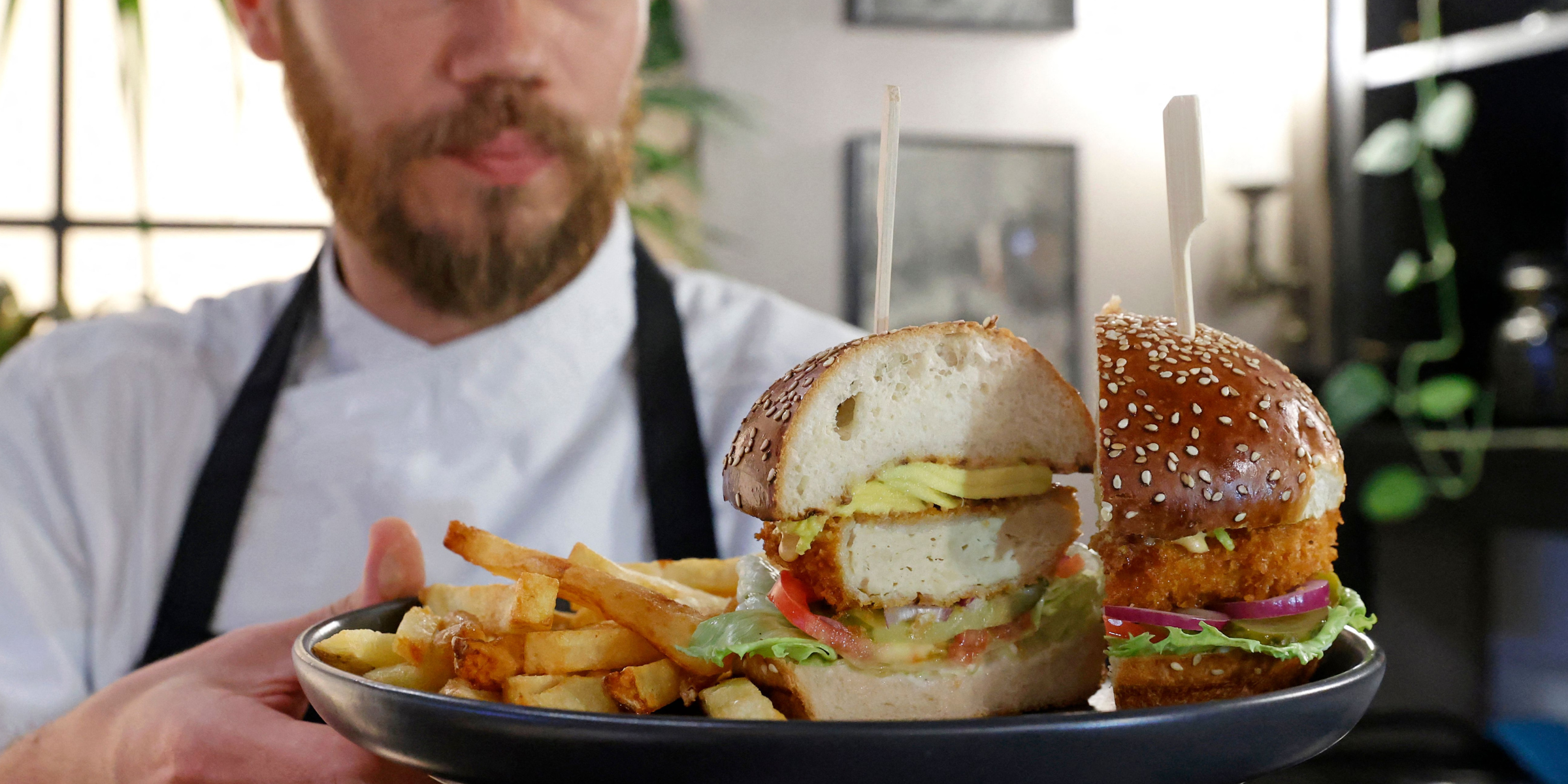 Cultured chicken meat | Source: Getty Images