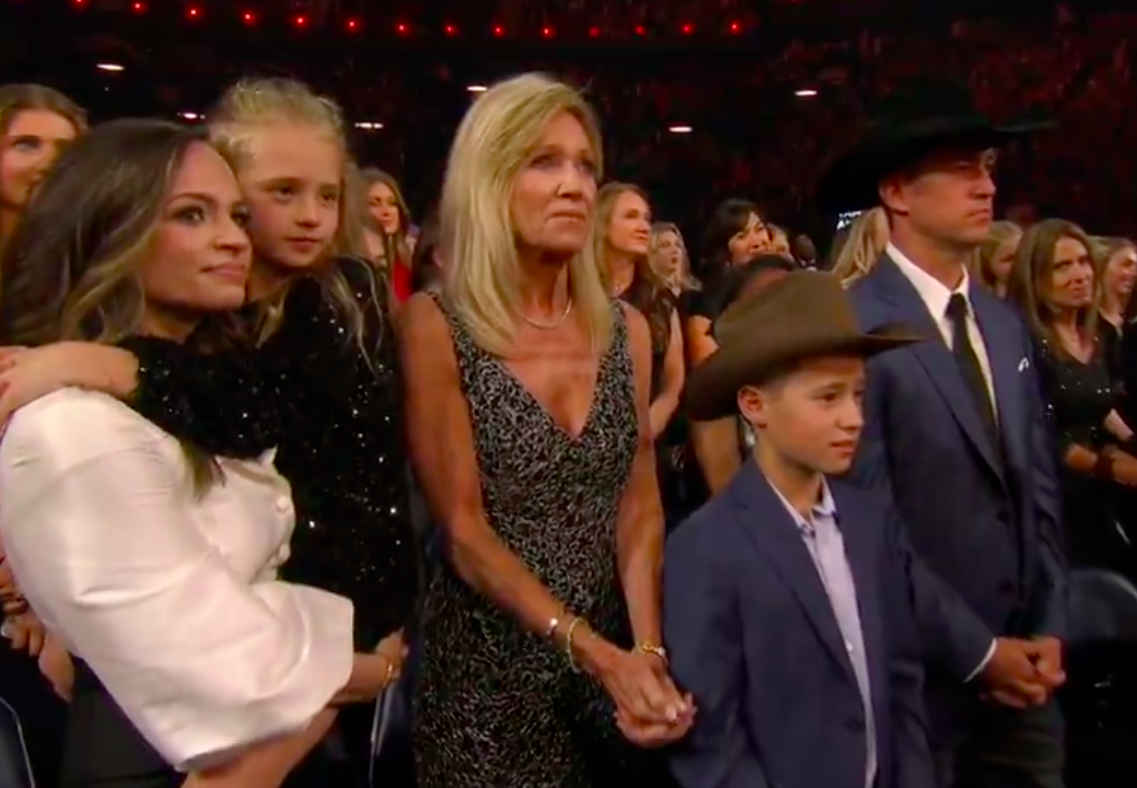 George Strait's family, including his wife Norma Strait. | Source: X/@CountryMusic