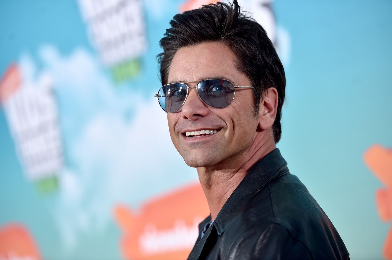 John Stamos at Nickelodeon's 2016 Kids' Choice Awards at The Forum on March 12, 2016 in Inglewood, California | Photo: Getty Images