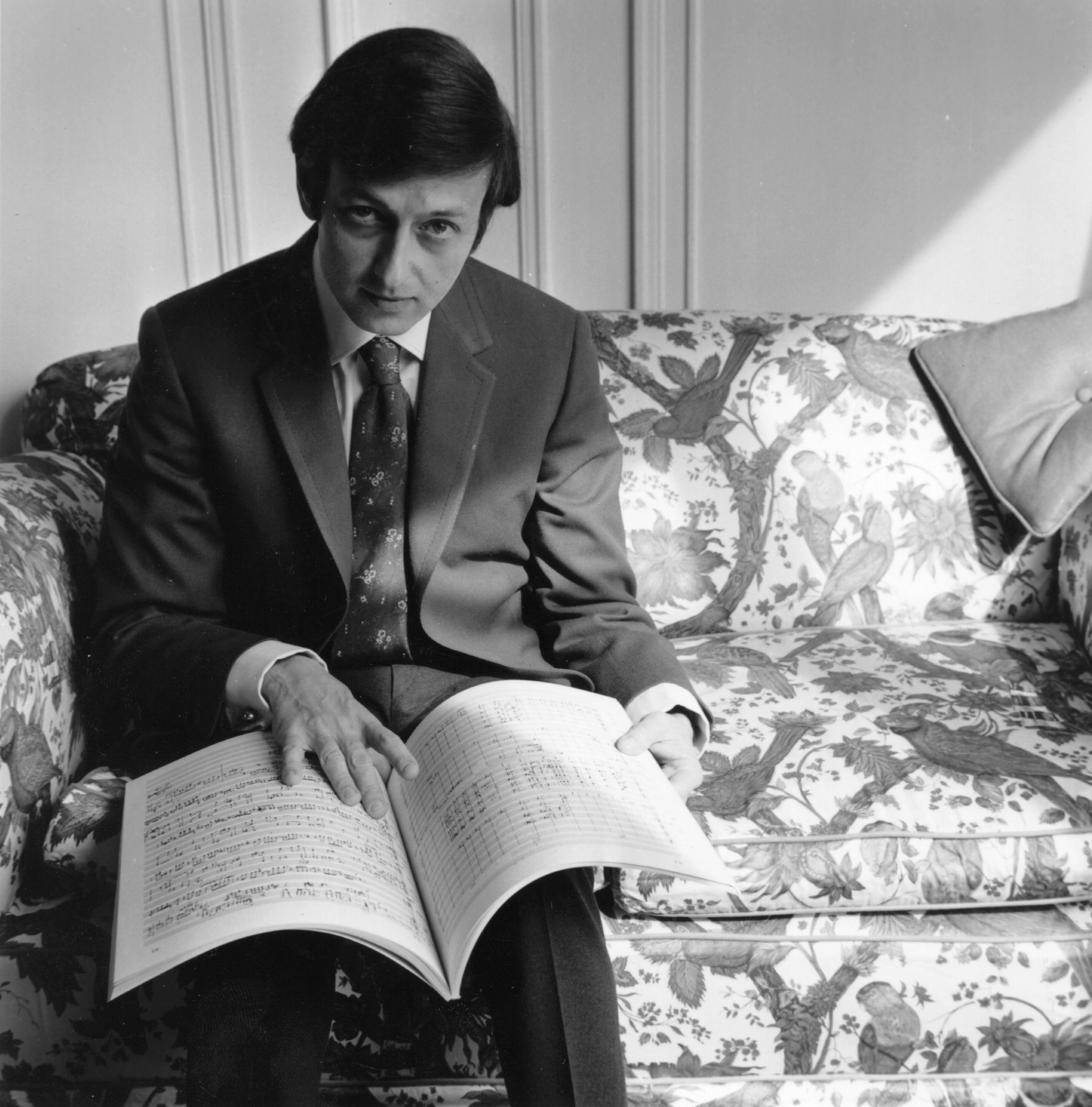 A young André Previn at the Savoy Hotel in London | Photo: Getty Images