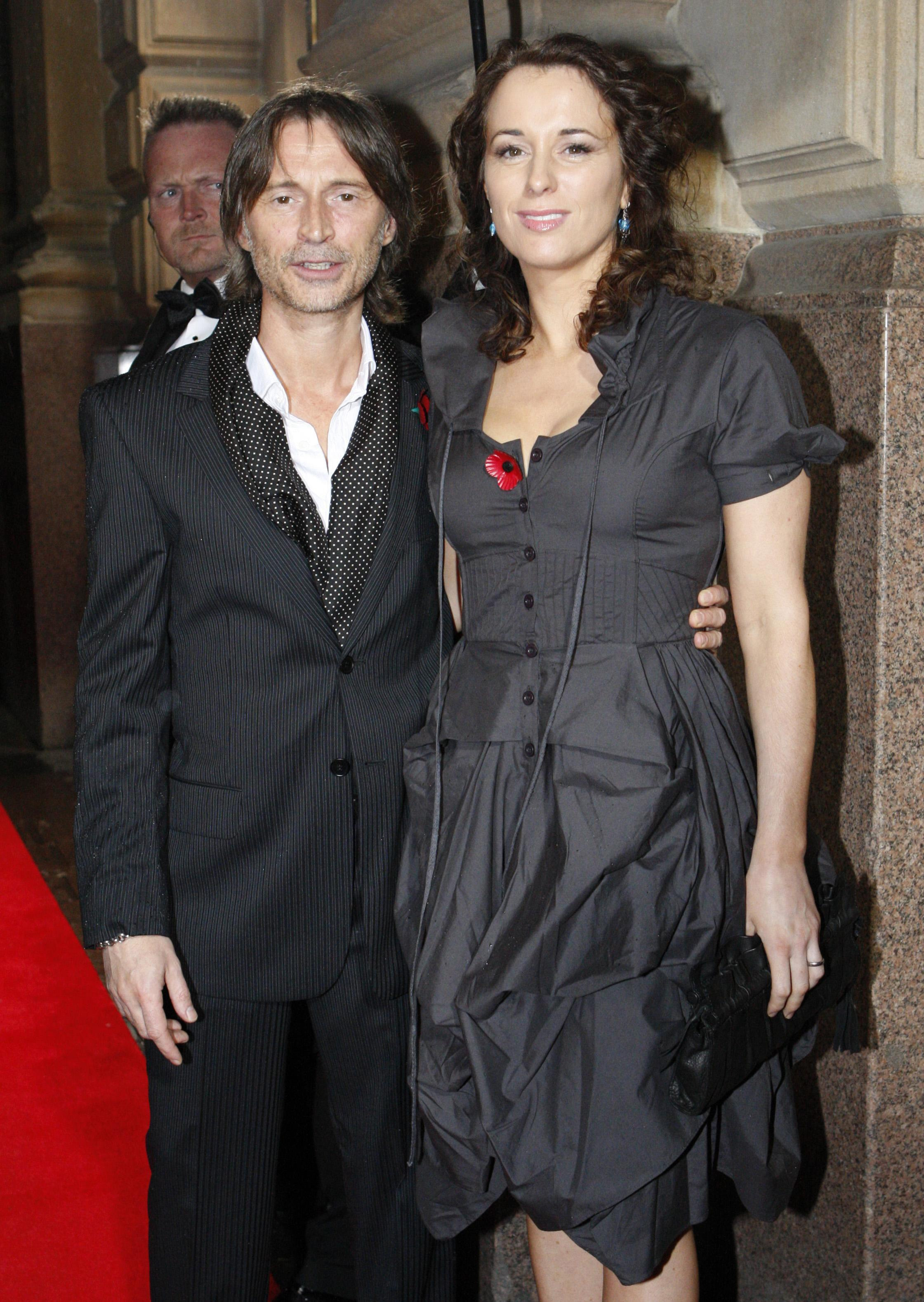 Robert Carlyle and Anastasia Shirley at the Bafta Scotland Awards on November 9, 2008, in  Glasgow, Scotland. | Source: Getty Images