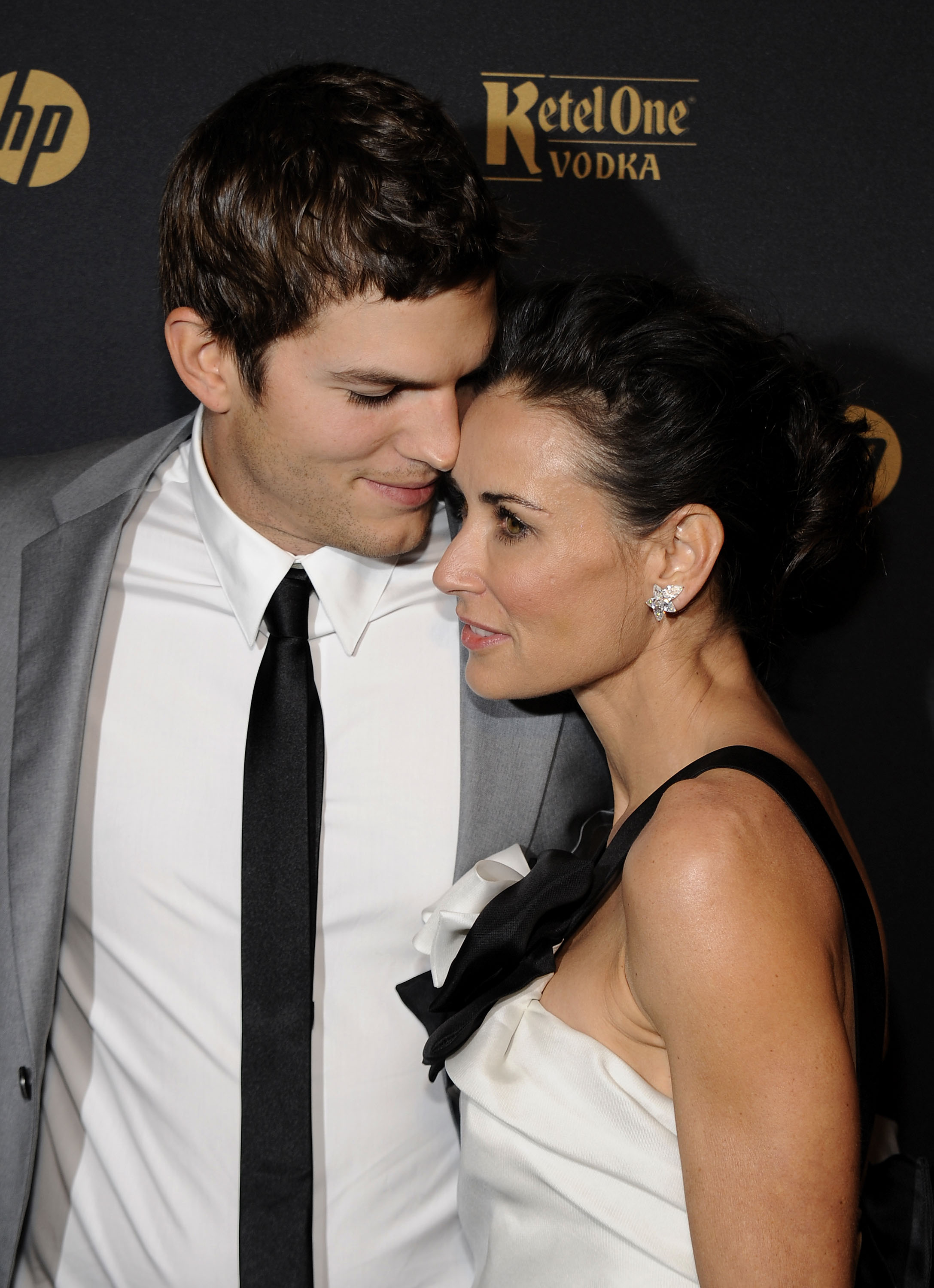 Ashton Kutcher and Demi Moore attend the GQ Gentlemen's Ball 2009 | Source: Getty Images
