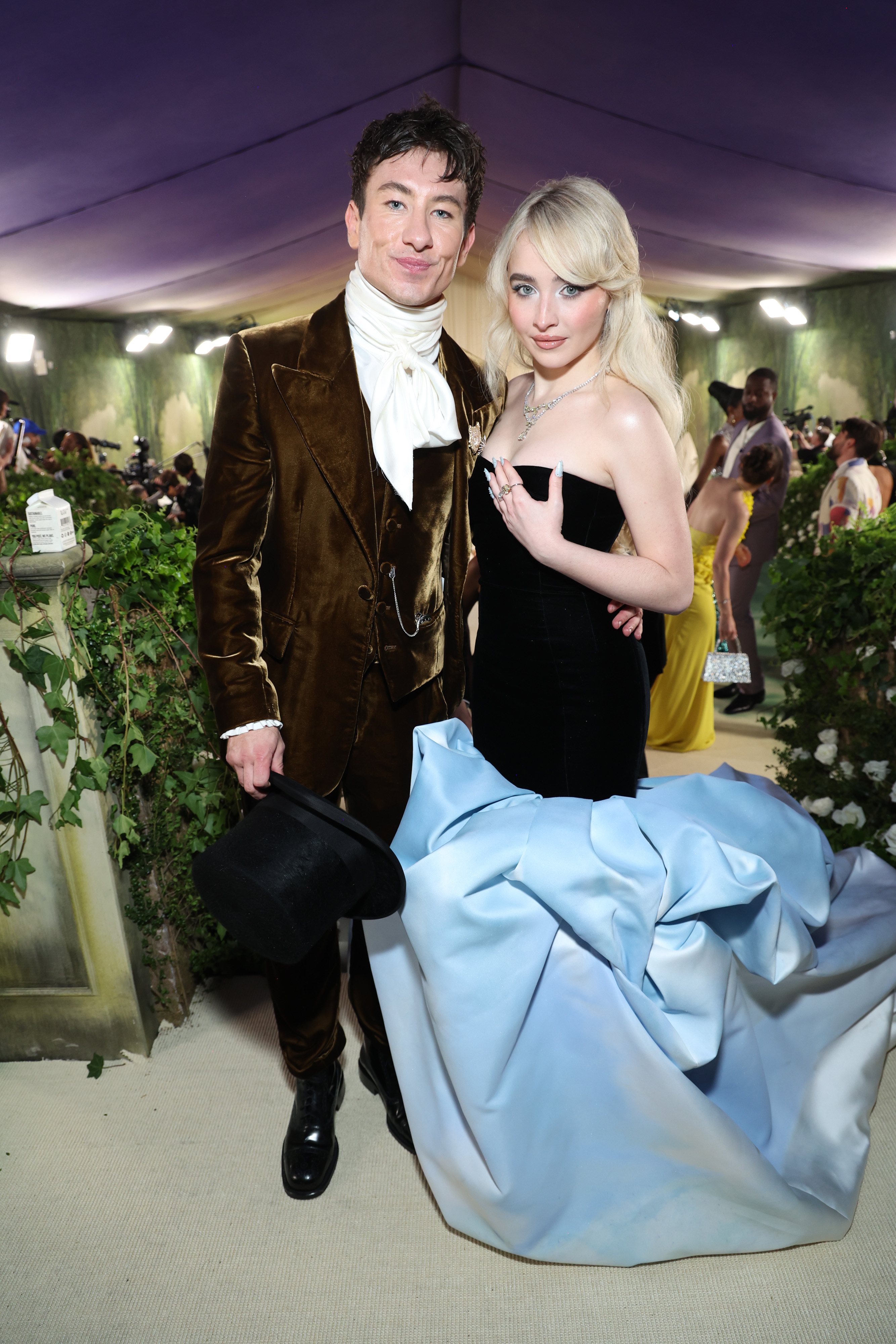 Barry Keoghan and Sabrina Carpenter attend The 2024 Met Gala Celebrating "Sleeping Beauties: Reawakening Fashion" | Source: Getty Images