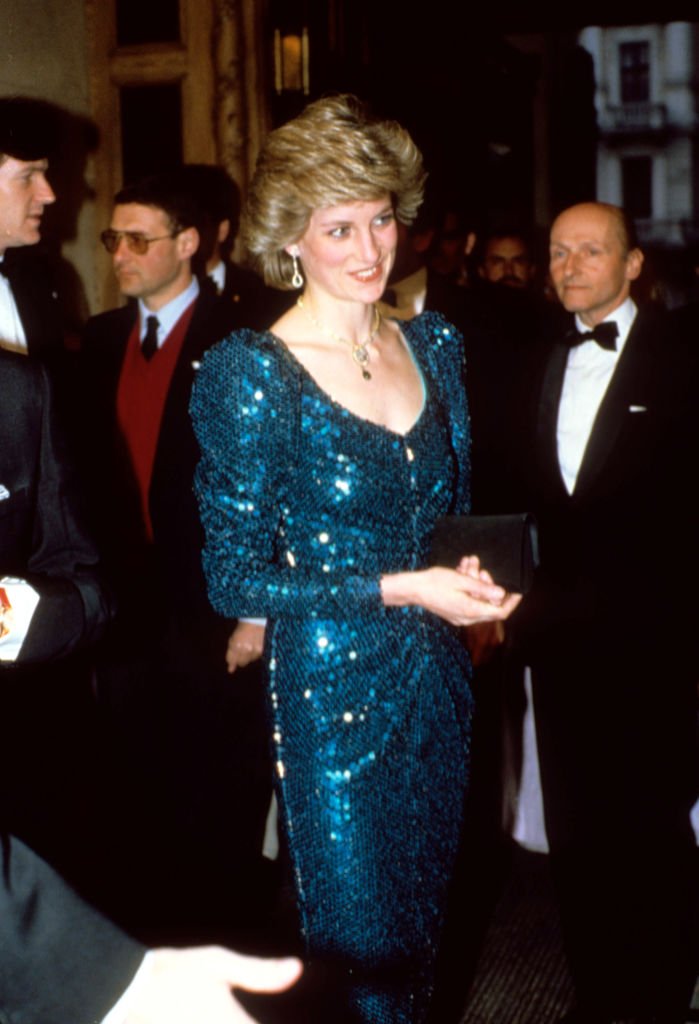Princesa De Gales En La Serpentine Gallery De Londres. Su vestido es de Christina Stambolian. I Foto: Getty Images. Princesa De Gales En La Serpentine Gallery De Londres. Su vestido es de Christina Stambolian. I Foto: Getty Images.