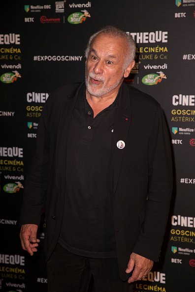 Francis Perrin assiste à l'exposition "Goscinny et le Cinema - Asterix, Luky luke et Cie. |Photo : Getty Images