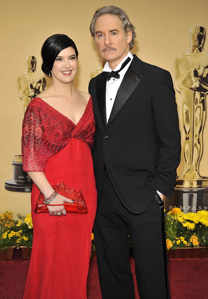 Phoebe Cates and Kevin Kline arrives at the 81st Annual Academy Awards held at The Kodak Theatre on February 22, 2009 | Photo: Getty Images