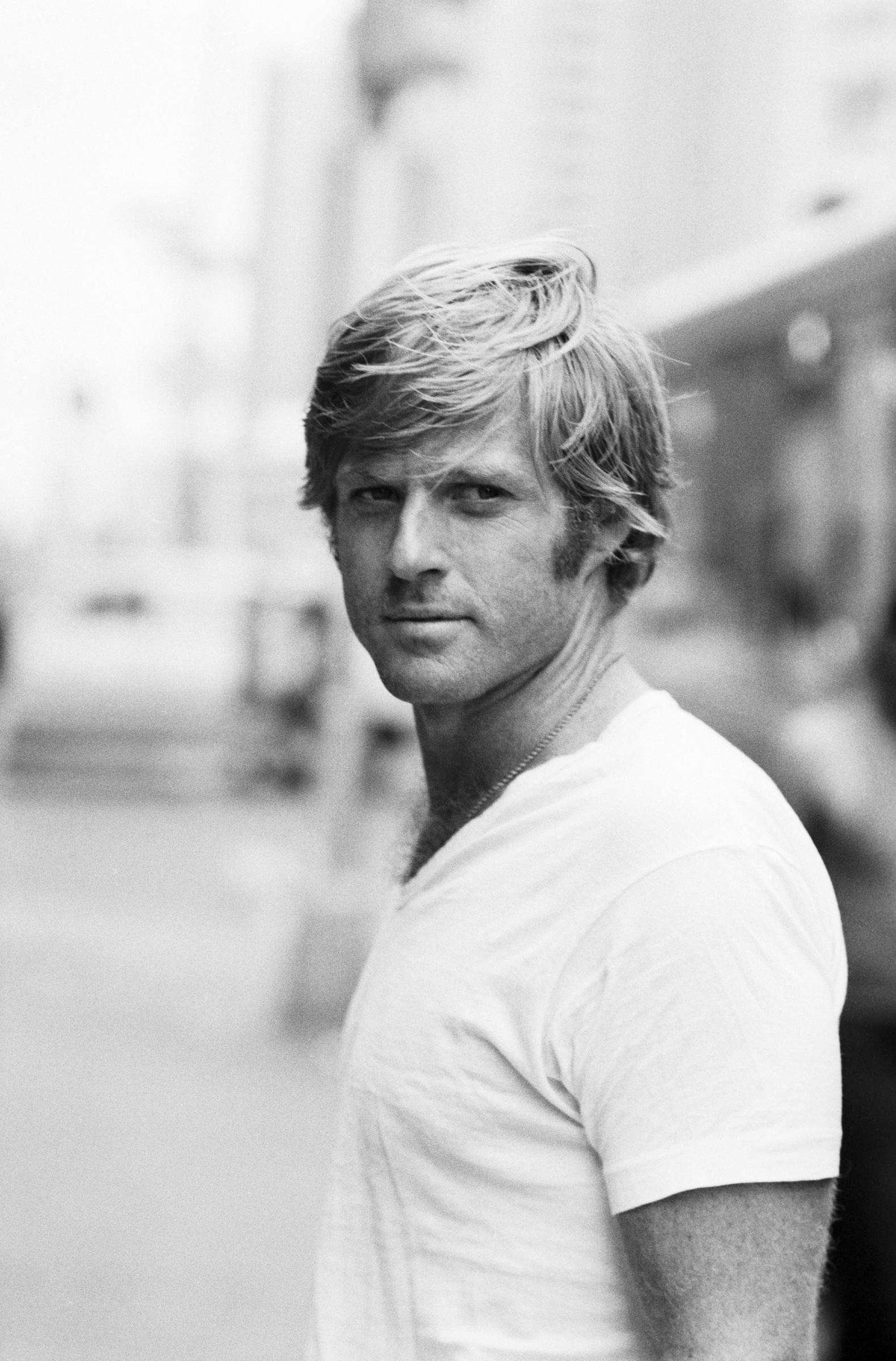 Robert Redford filming "Three Days of the Condor" in New York, circa 1970. | Source: Getty Images