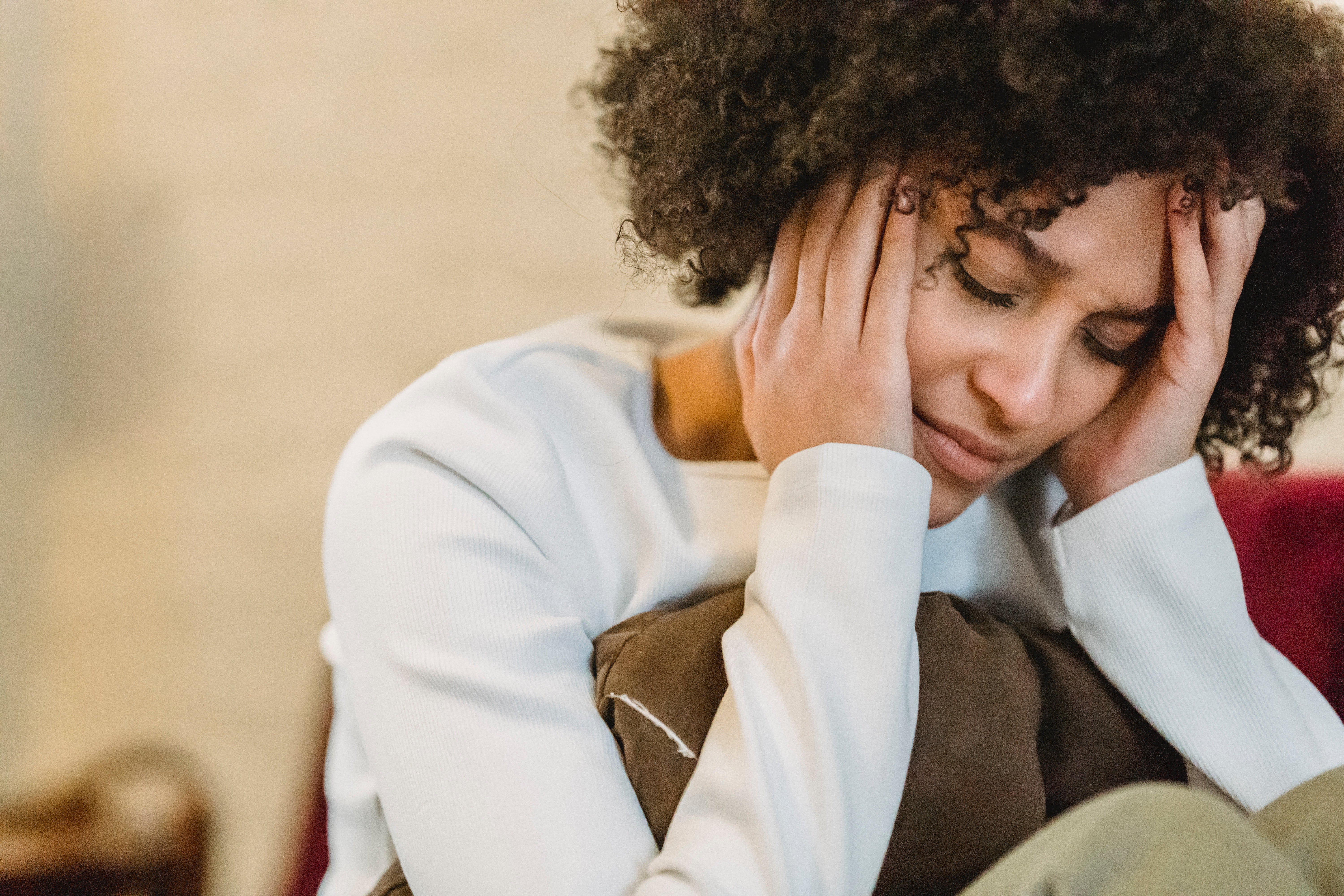 As time passed, OP realized she had to do something to save her sinking grades in chemistry. | Source: Pexels