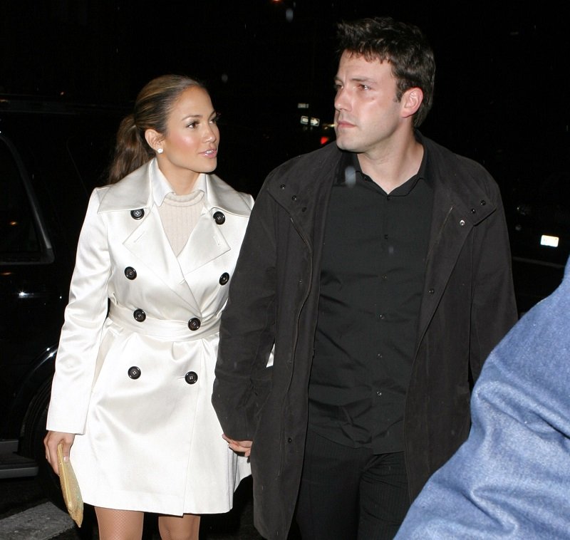 Jennifer Lopez and Ben Affleck in New York City in October 2003 | Photo: Getty Images