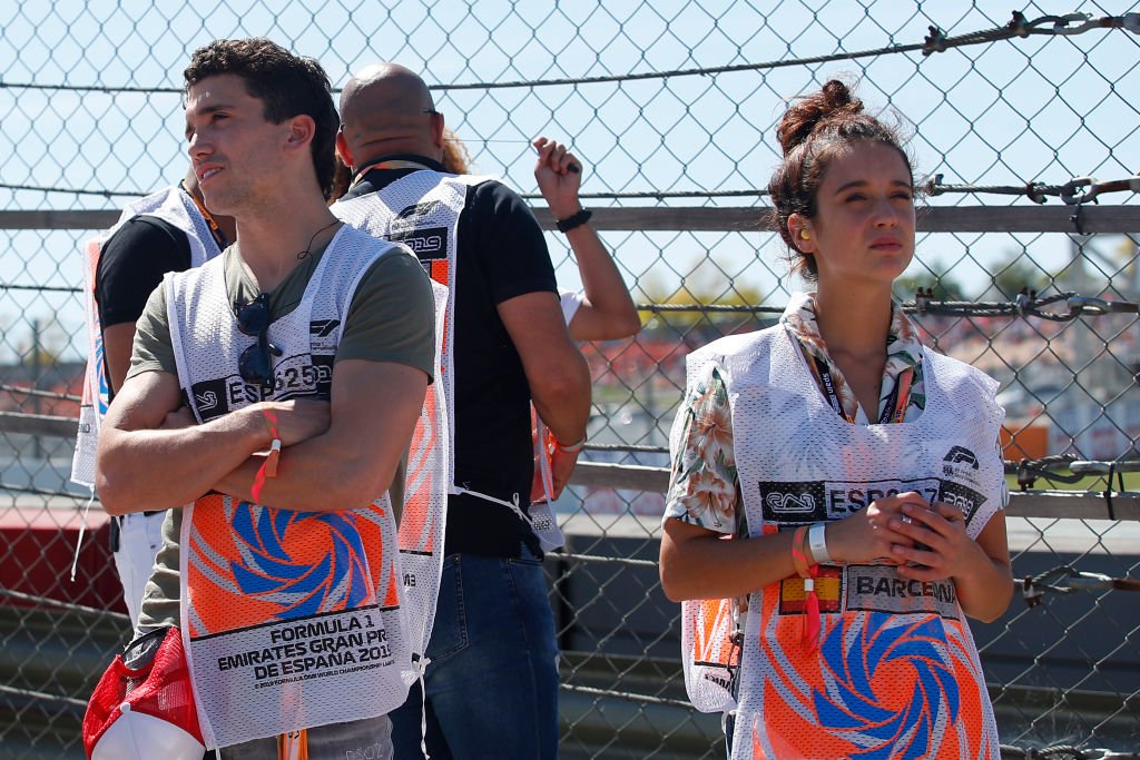 Jaime Lorente y Maria Pedraza durante el Gran Premio de España de F1.l Fuente: Getty Images