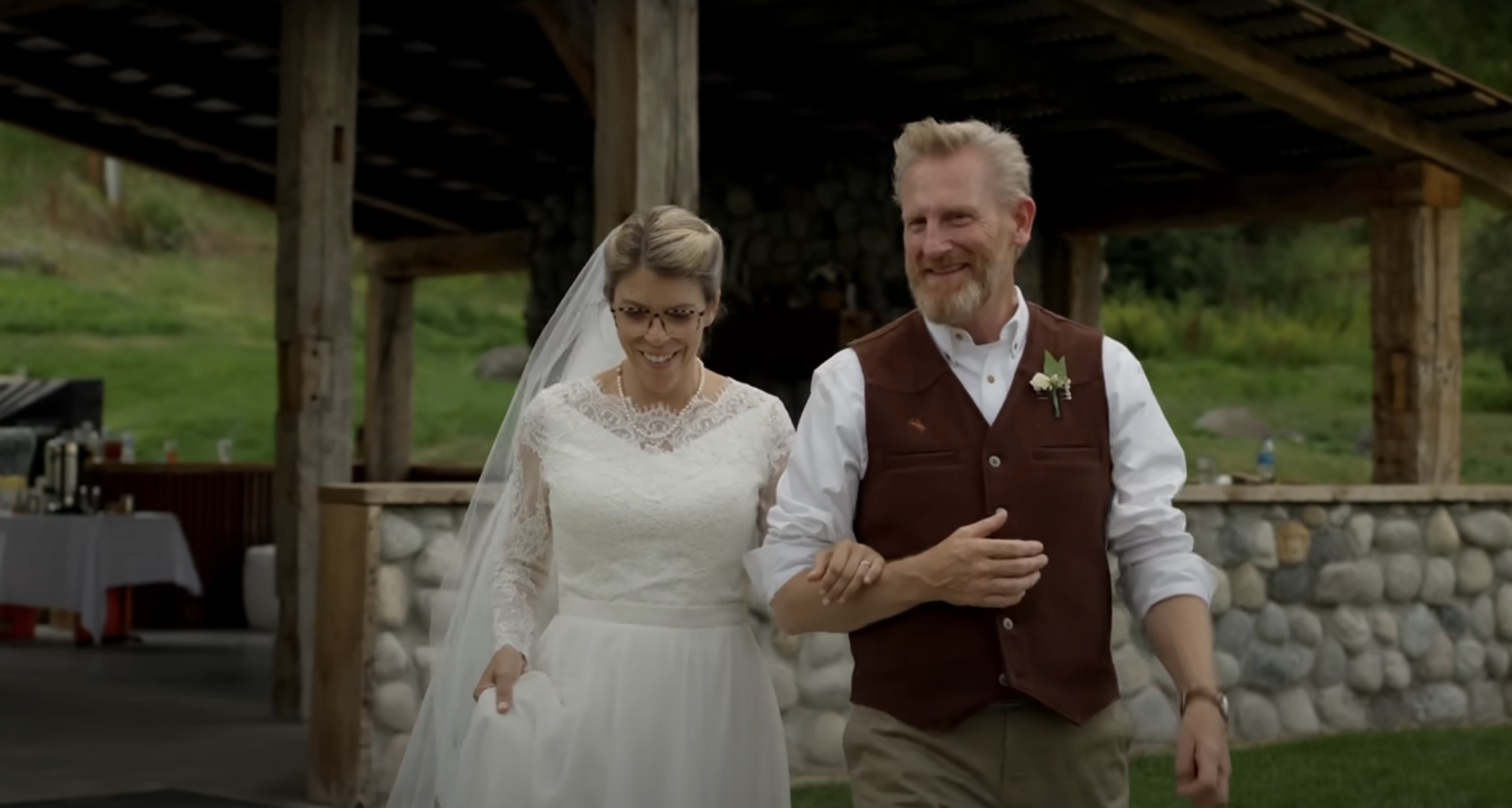 Country Singer Rory Feek, 59, Marries Again in Stunning Cliffside ...