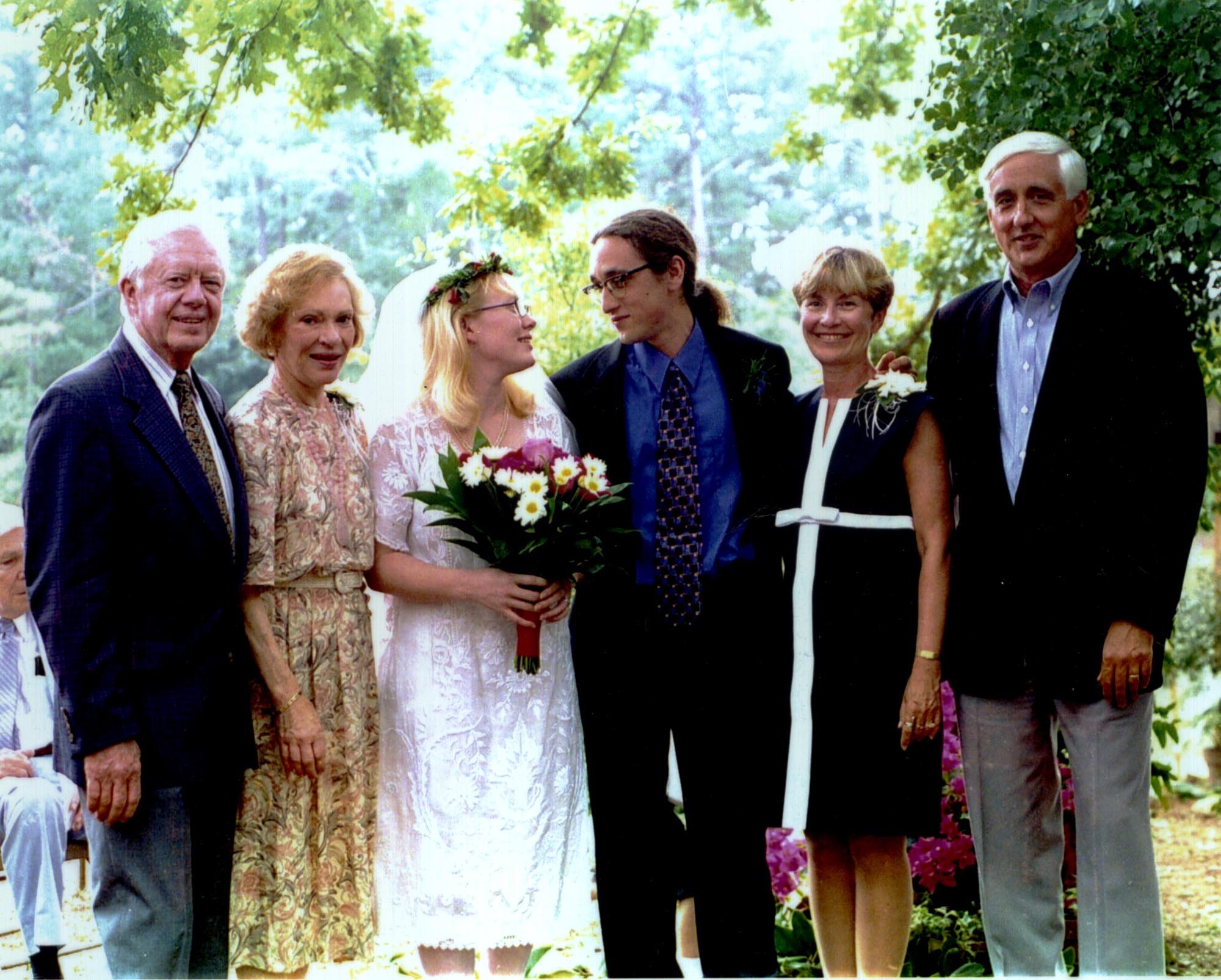 Amy Carter and Jim Wentzel's wedding. Pictured: Jimmy, Rosalyn, Amy Cater, Jim, Judy, and Jim Wentzel in Plains, Georgia, on September 1, 1996. | Source: Getty Images