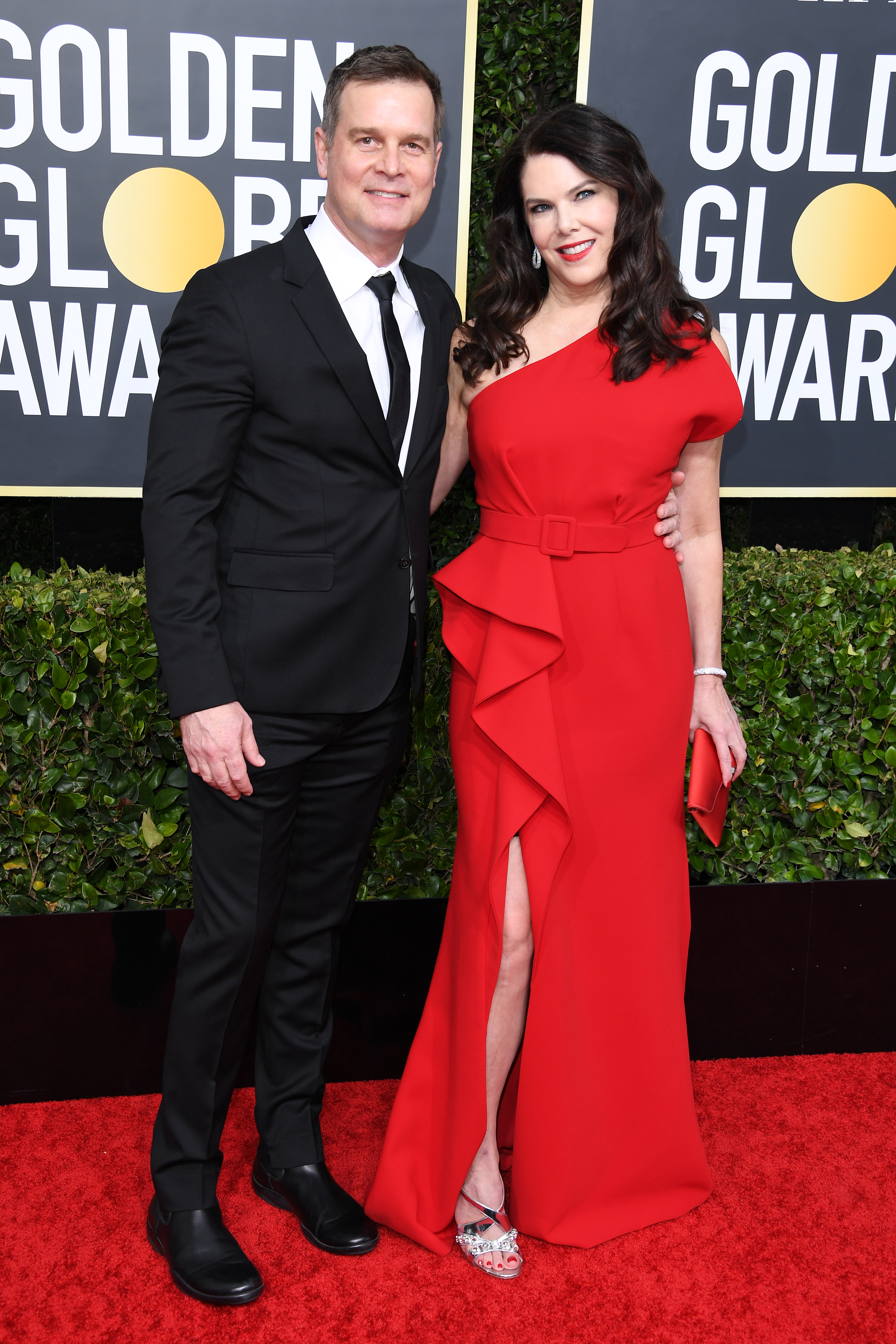 Peter Krause and Lauren Graham attend the 77th Annual Golden Globe Awards at The Beverly Hilton Hotel on January 5, 2020 in Beverly Hills, California. | Source: Getty Images