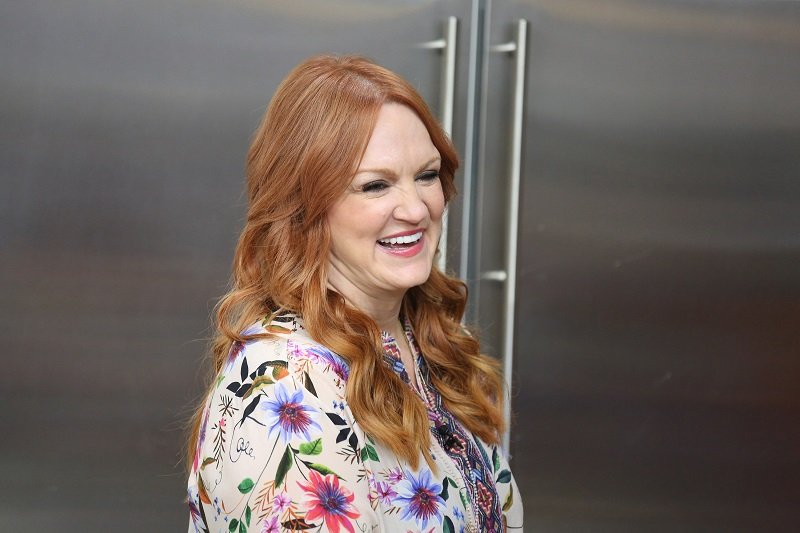 Ree Drummond shooting "The Pioneer Woman" on October 22, 2019 | Photo: Getty Images