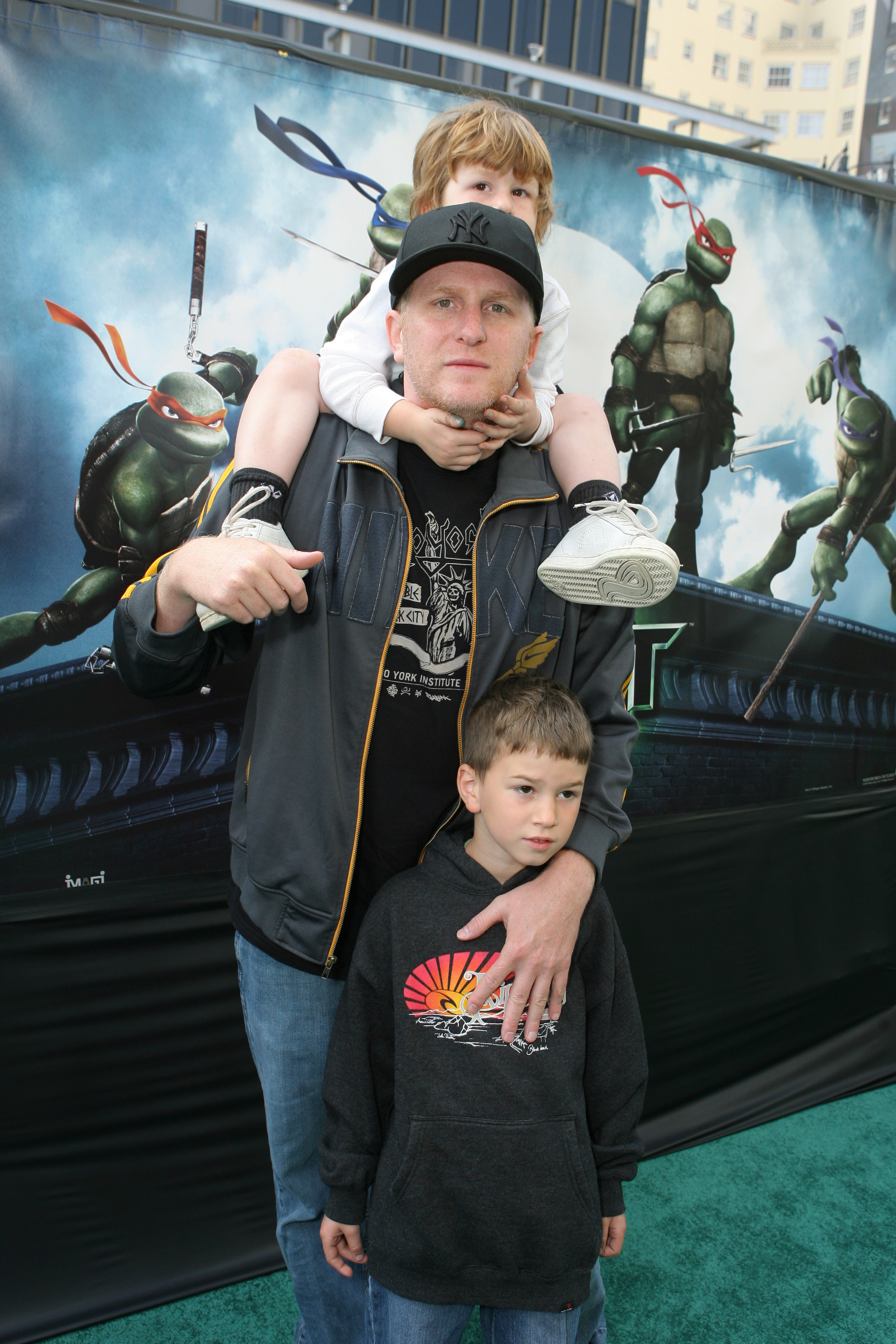 Michael Rapaport with sons Maceo and Julian Ali at the World Premiere of Warner Bros. Pictures' "TMNT" in 2007. | Source: Getty Images