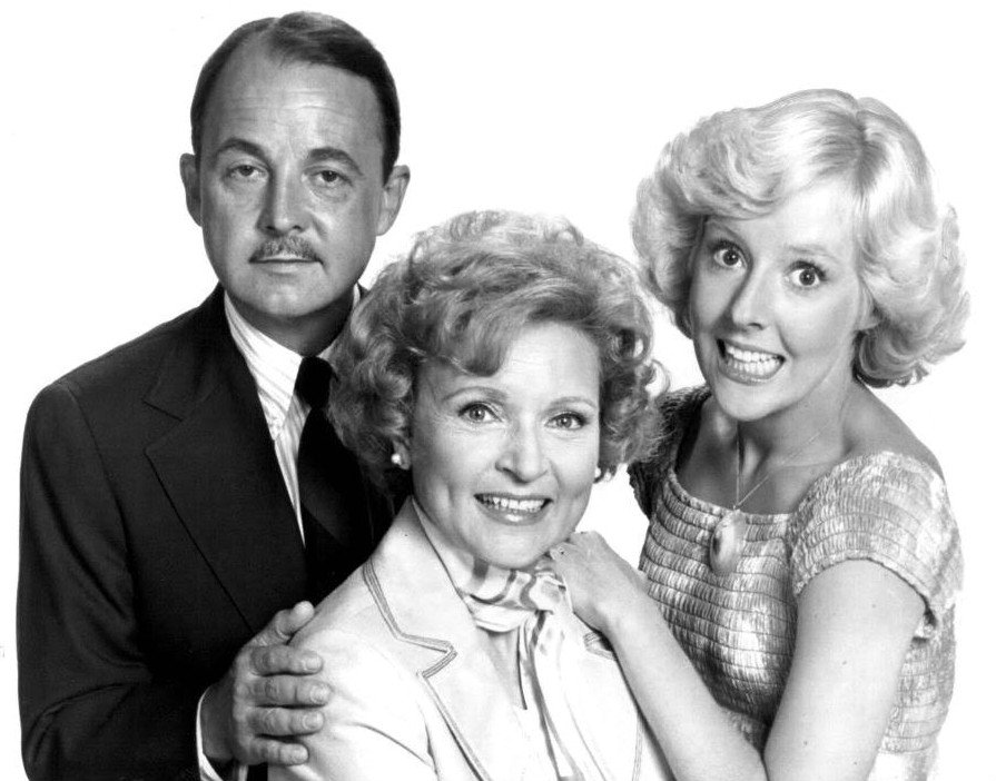 Betty White and the cast of "The Betty White Show" (1977). I Image: Wikimedia Commons.