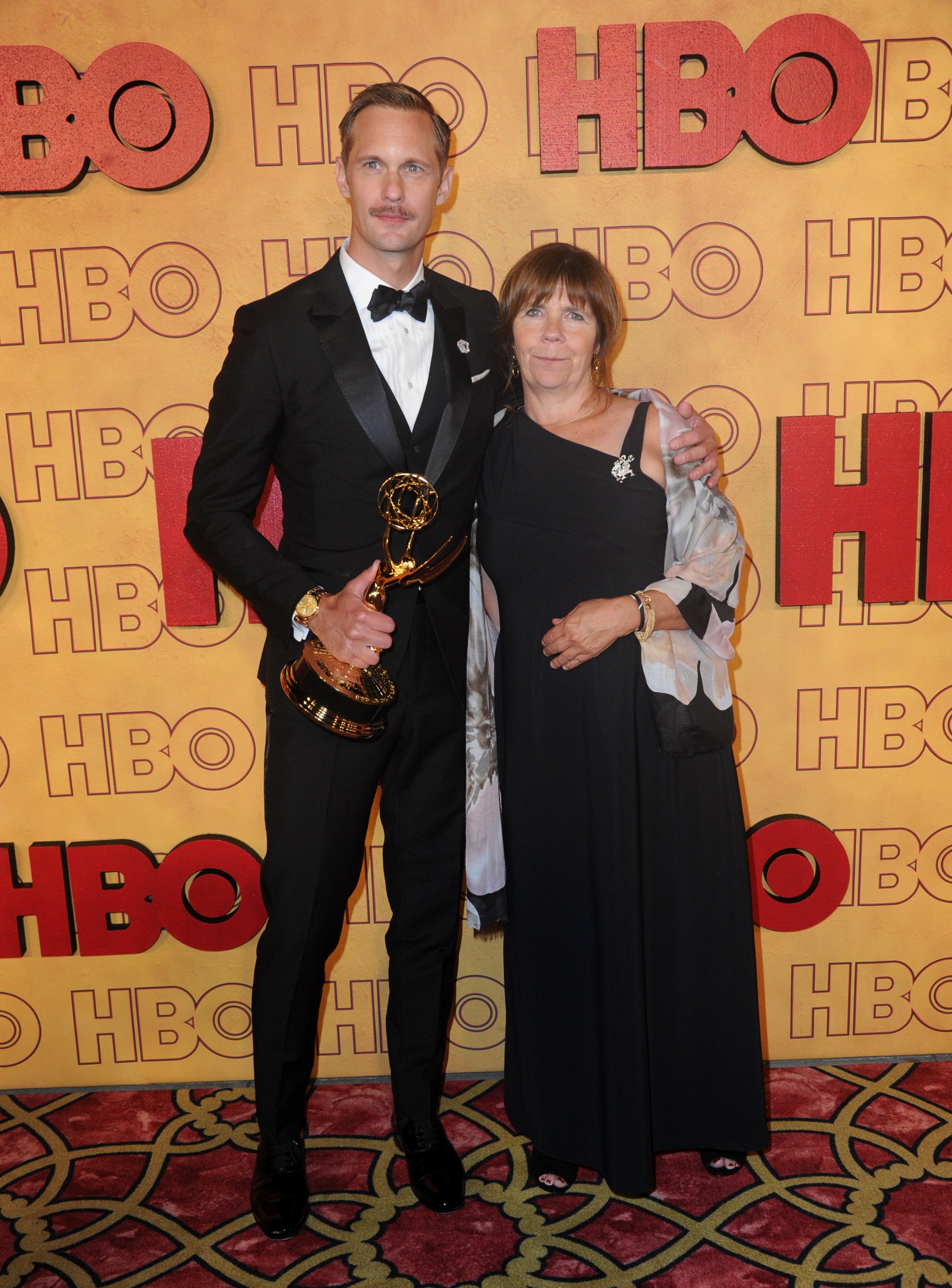  Actor Alexander Skarsgard and his mother arrive for the HBO's Post Emmy Awards Reception held at The Plaza at the Pacific Design Center on September 17, 2017 in Los Angeles, California. | Source: Getty Images