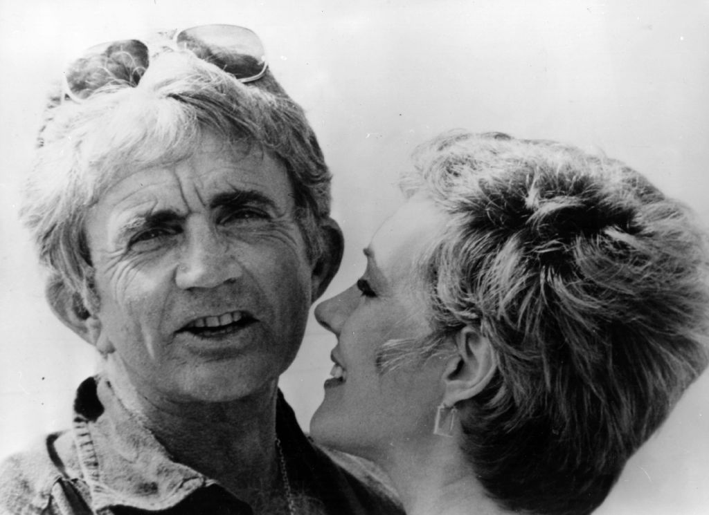 Blake Edwards and Julie Andrews posing in a black-and-white image in 1979. | Source: Alan Band/Keystone/Getty Images