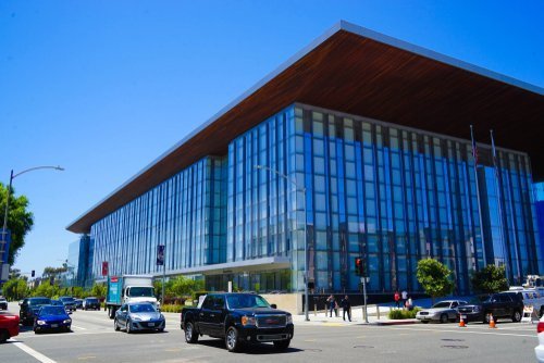 Long Beach Superior Court. | Source: Shutterstock