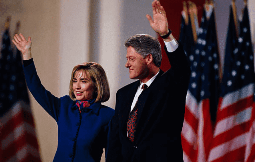 President-elect Bill Clinton and Hillary Clinton wave to the crowd during his victory in the 1992 Presidential election, on November 3, 1992 | Source: Ira Wyman/Sygma via Getty Images)