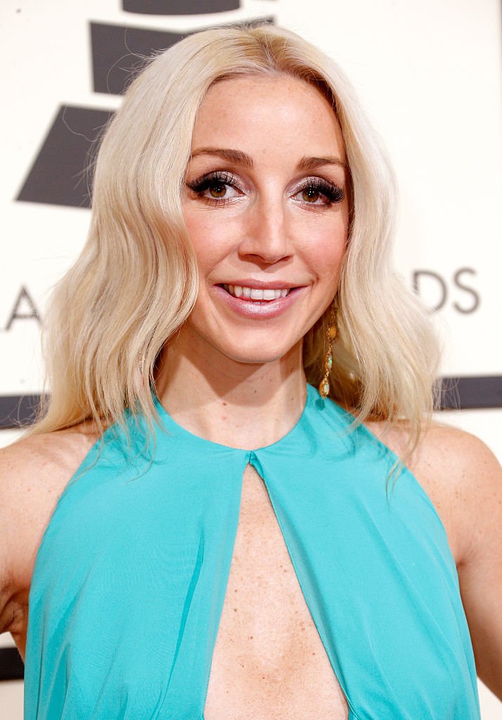 Magnifique portrait de la chanteuse Ashley Monroe. | Photo : Getty Images