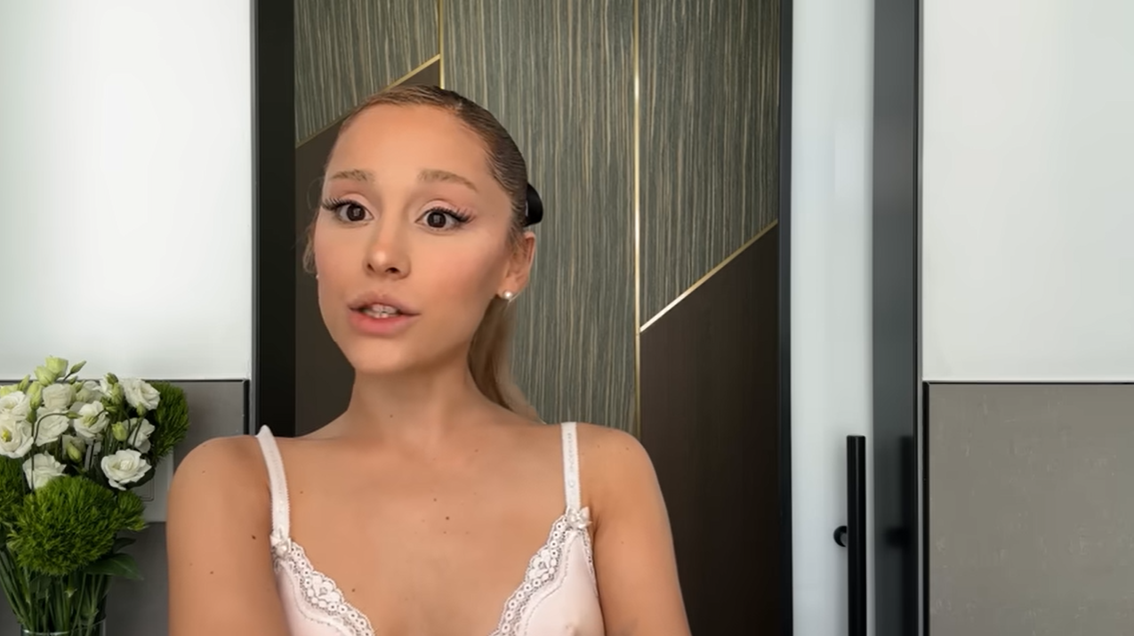 Ariana Grande shares her skin care routine in 2023 | Source: YouTube/@Vogue