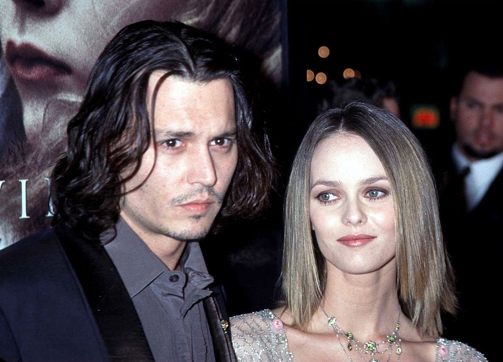Johnny Depp and Vanessa Paradis at the Los Angeles premiere of "Sleepy Hollow" on November 17, 1999. | Source: Brenda Chase/Online USA/Newsmakers/Getty Images