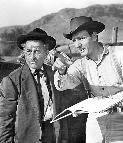 Milburn Stone and Dennis Weaver in "Gunsmoke" in 1961. | Source: Wikimedia Commons.