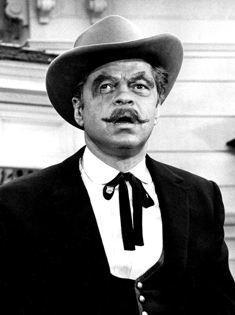 Ross Martin as Artemus Gordon from the television program "The Wild, Wild West," circa 1960s. | Photo: Wikimedia Commons