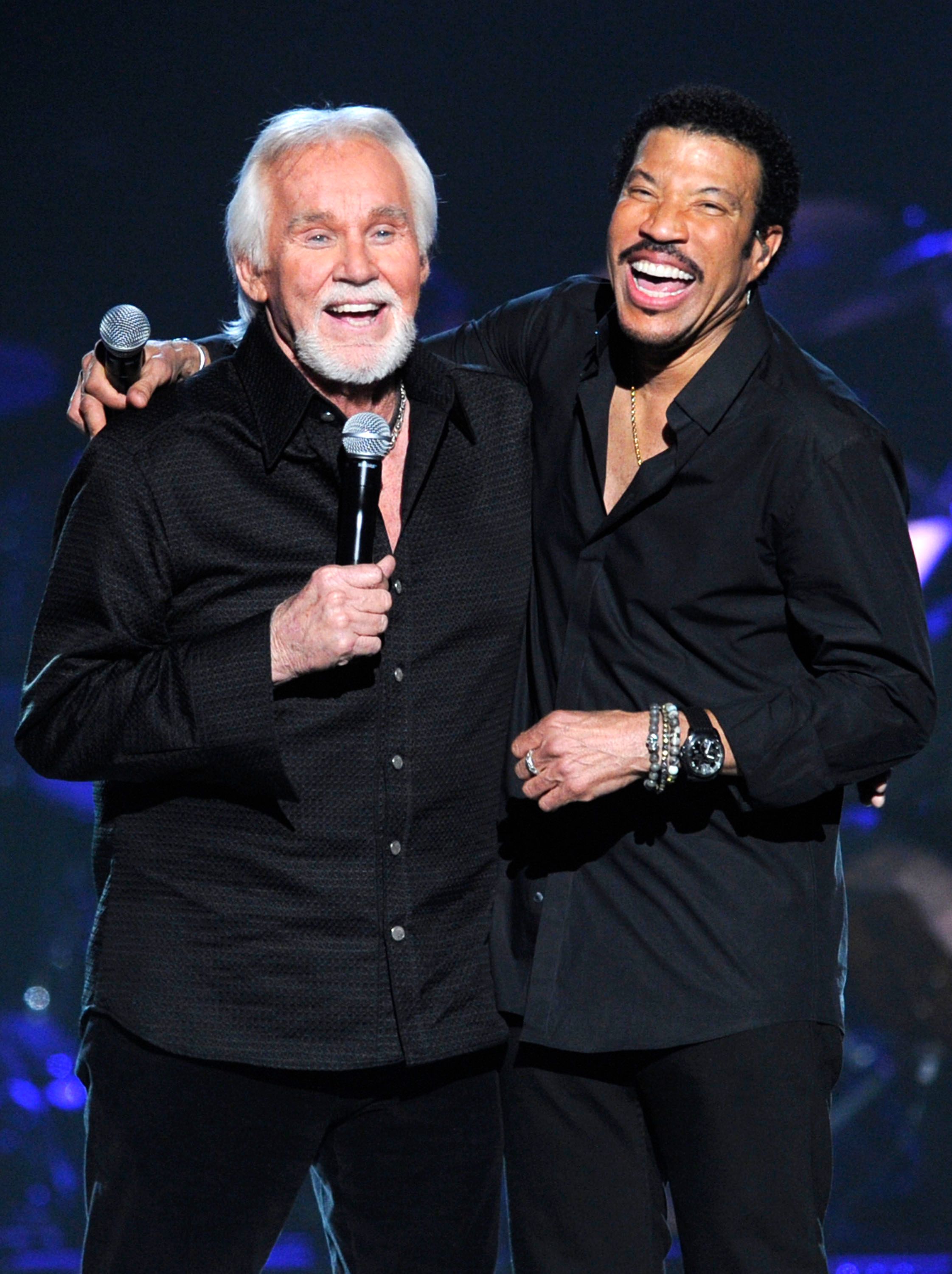 Kenny Rogers and Lionel Richie performed at Lionel Richie and Friends in Concert presented by ACM held at the MGM Grand Garden Arena on April 2, 2012. | Photo: Getty Images