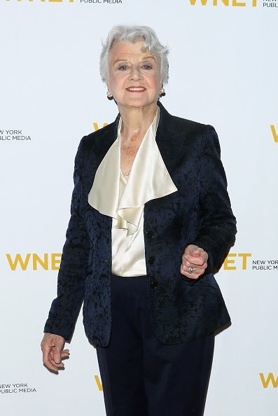  Angela Lansbury attends the 2016 WNET Gala Salute to New York | Photo: Getty Images