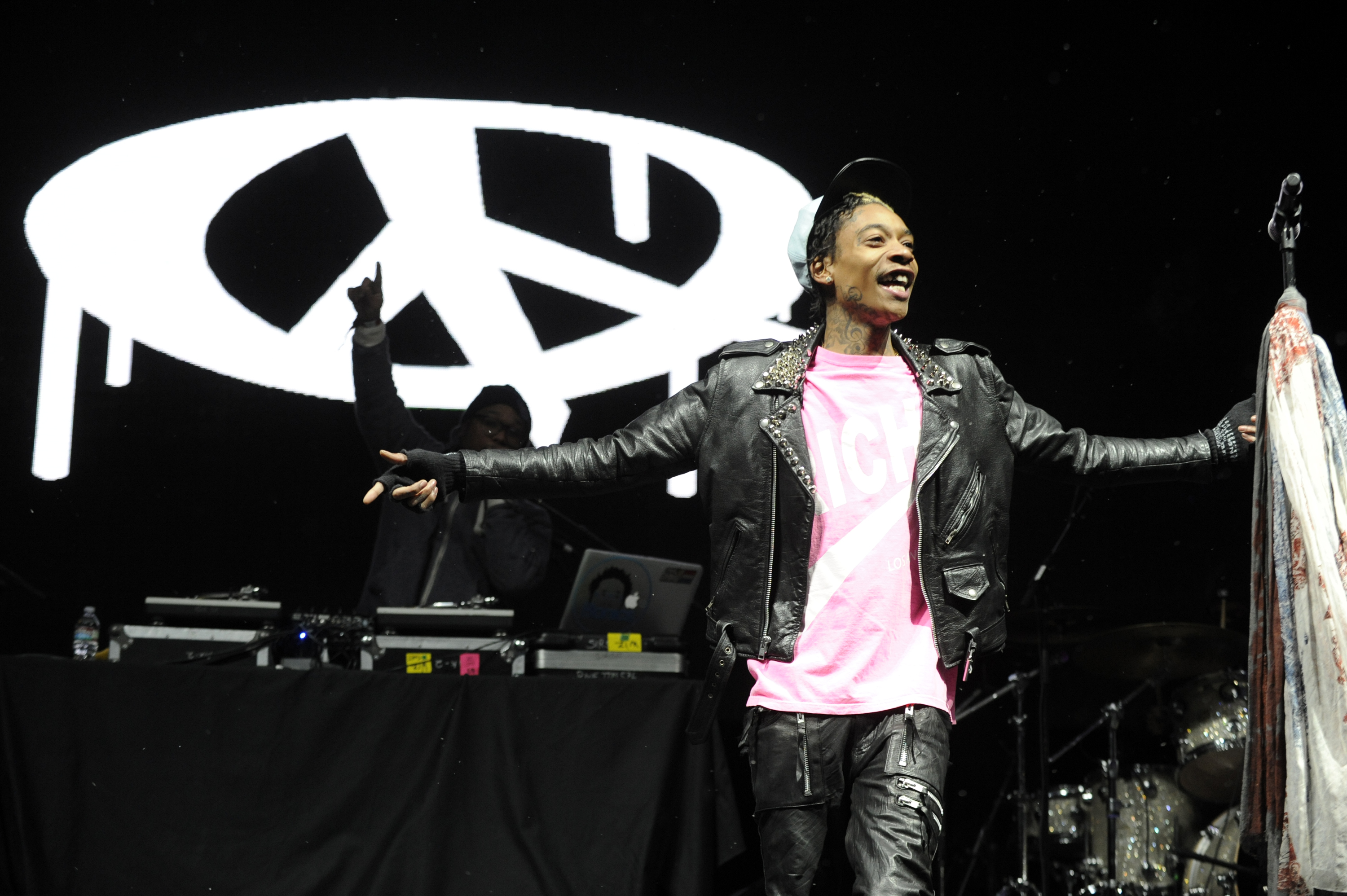 Wiz Khalifa performs during the Snowglobe Music Festival at Lake Tahoe Community College on December 29, 2012, in South Lake Tahoe, California. | Source: Getty Images