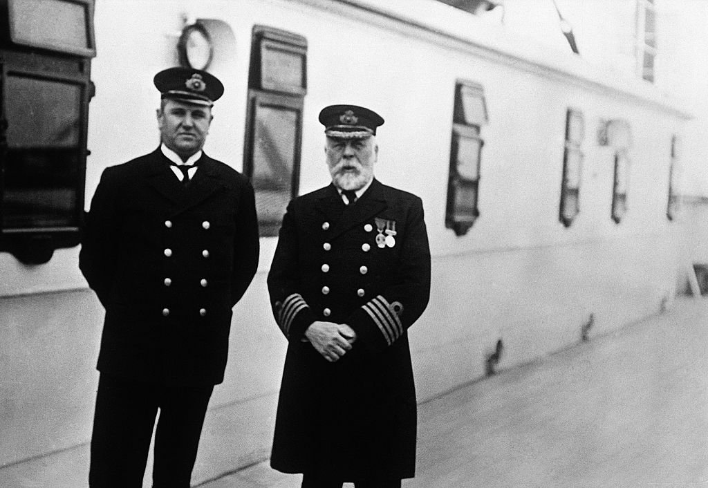 Comisario de a bordo Hugh Walter McElroy y Capitán Edward Smith en el Titanic. | Foto: Getty Images