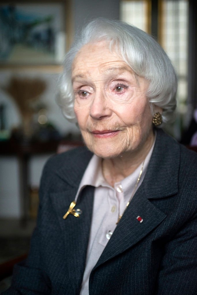 L'actrice Gisèle Casadesus, son mari Lucien Pascal et leur arrière-petite-fille | Photo : Getty Images